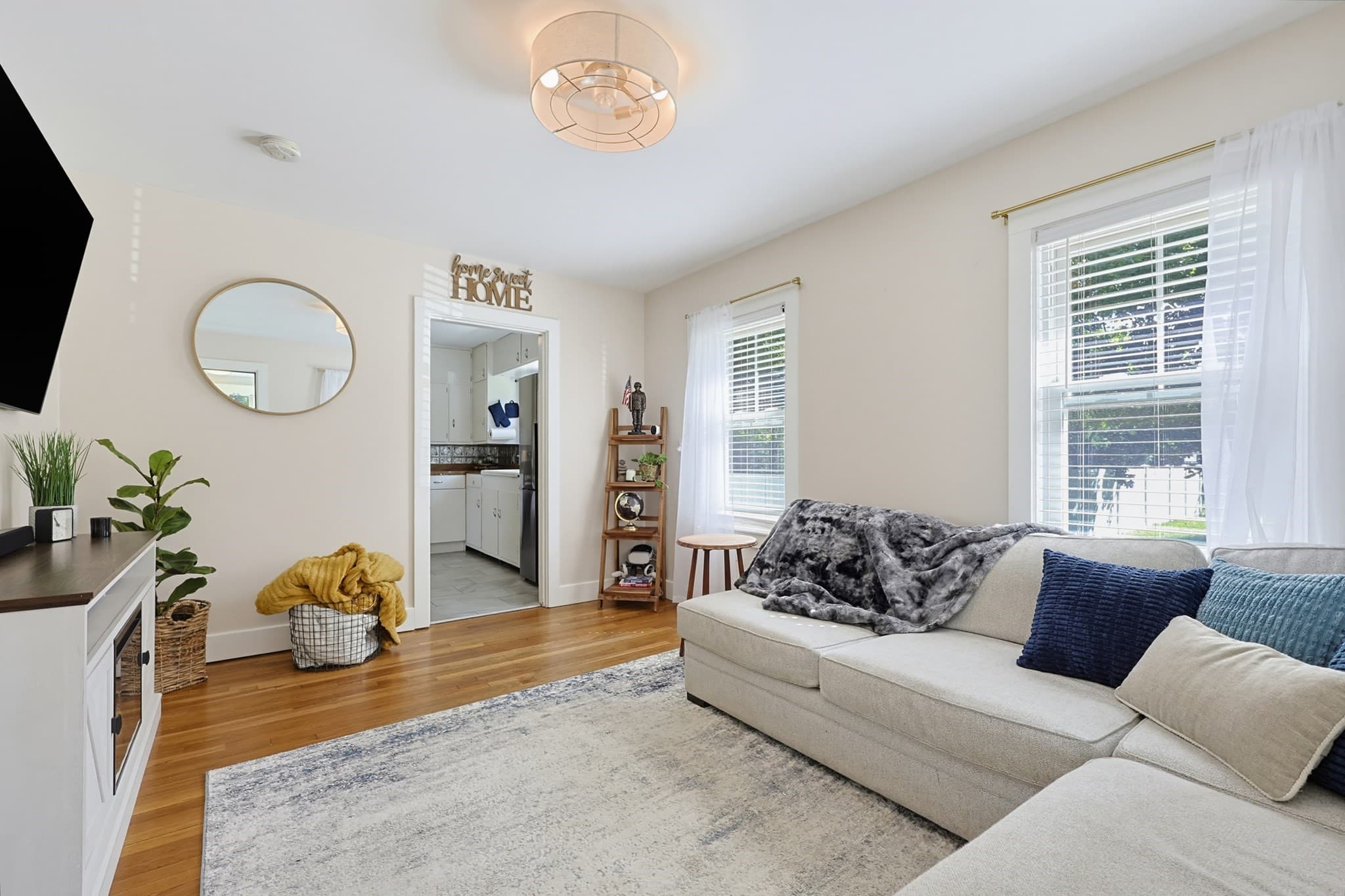 Single Family Residence at 300 Cocasset St, Foxboro MA 02035, Foxboro, photo 5 of 42