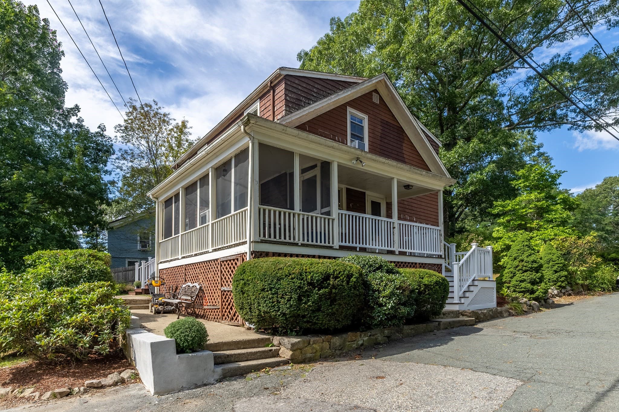 Single Family Residence at 6 Hillcrest Rd, Beverly MA 01915, Beverly, photo 2 of 36