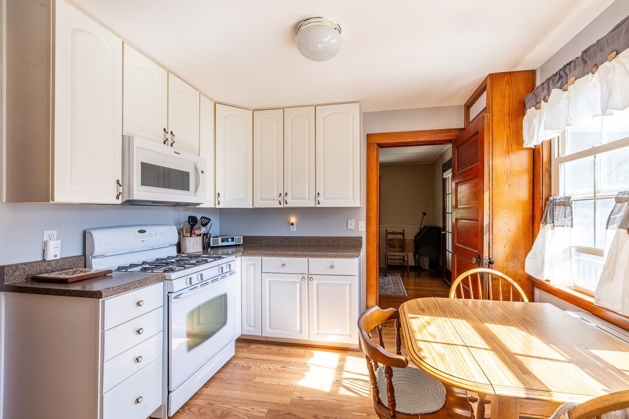 Single Family Residence at 6 Hillcrest Rd, Beverly MA 01915, Beverly, photo 14 of 36