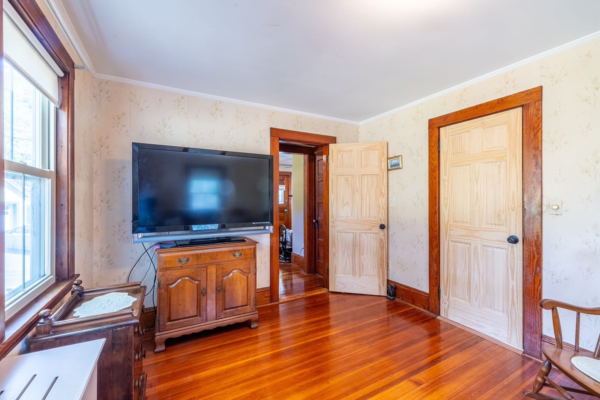 Single Family Residence at 6 Hillcrest Rd, Beverly MA 01915, Beverly, photo 18 of 36