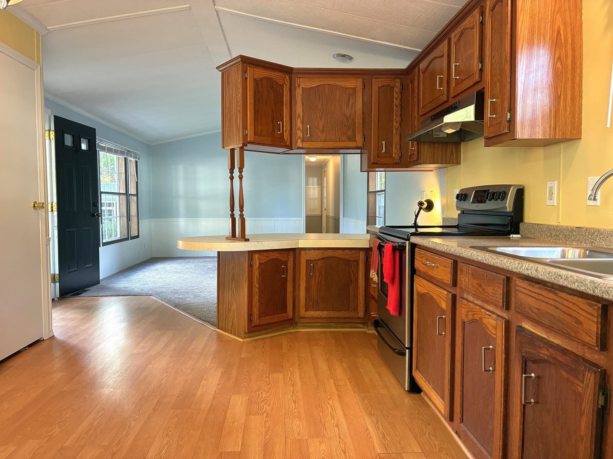 Mobile Home at 8A Lisa Cir., Merrimac MA 01860, Merrimac, photo 6 of 25