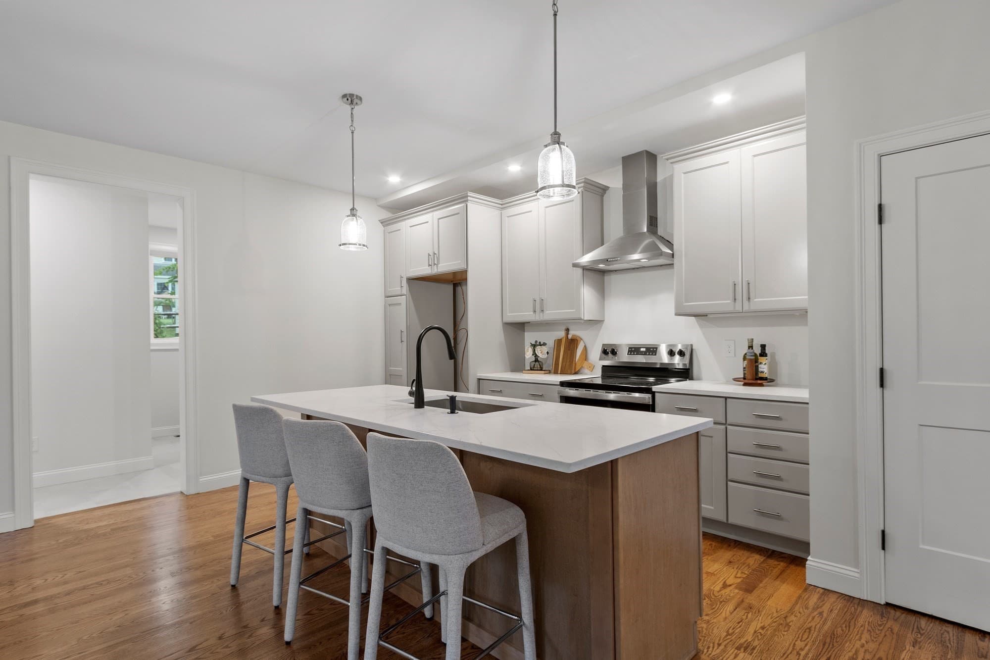 Single Family Residence at 96 King St, Littleton MA 01460, Littleton, photo 10 of 39