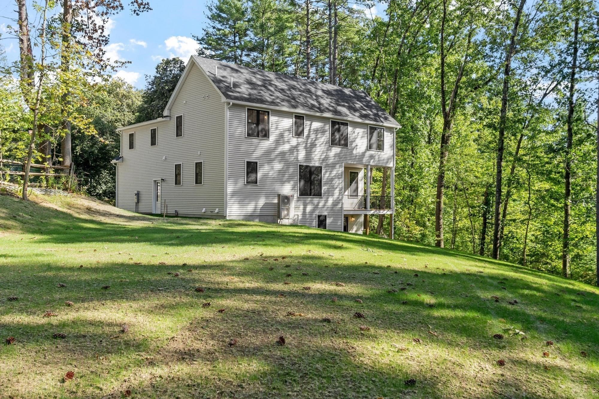Single Family Residence at 96 King St, Littleton MA 01460, Littleton, photo 4 of 39