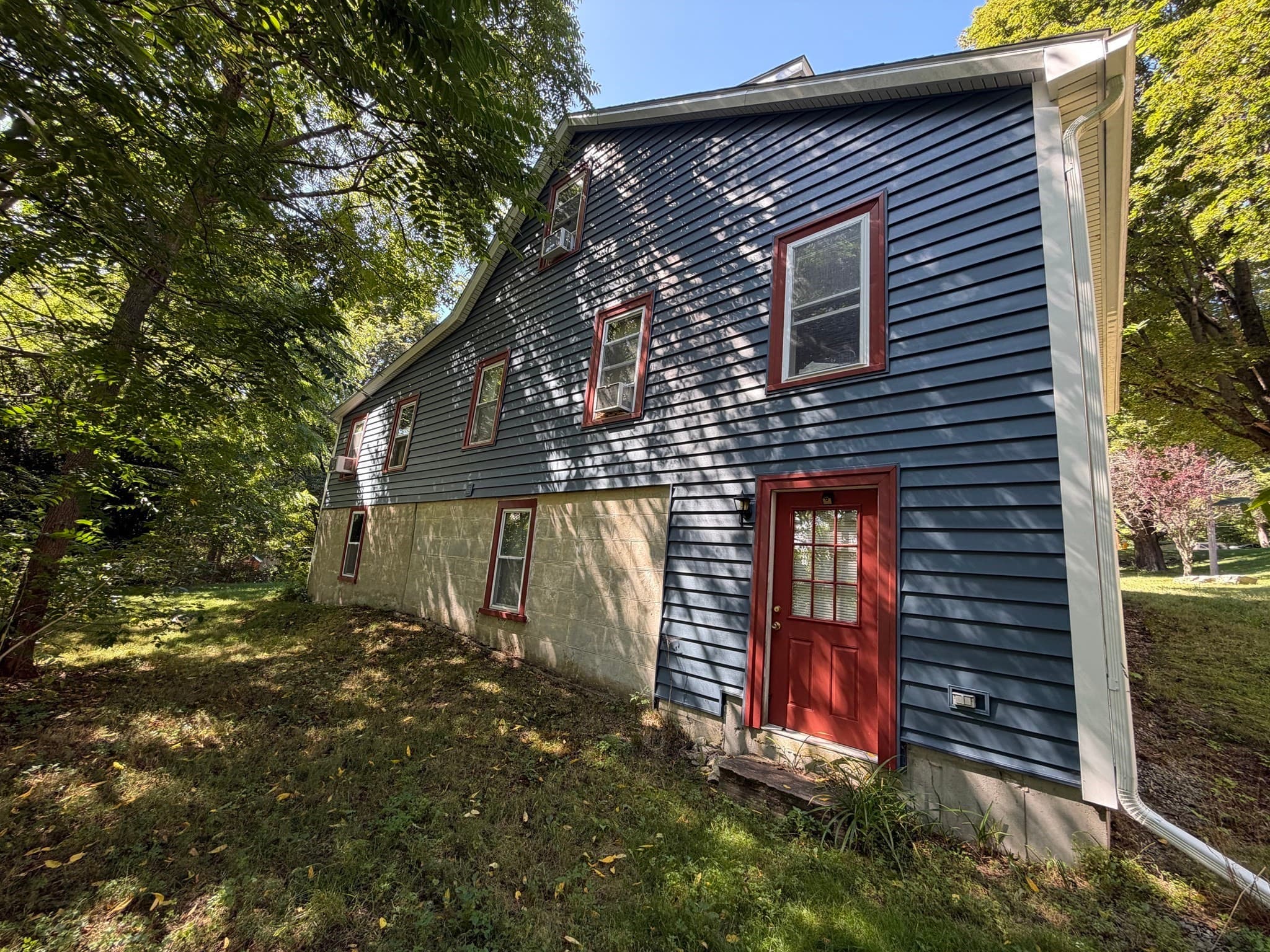 Single Family Residence at 15 Warsaw Avenue, Dudley MA 01571, Dudley, photo 2 of 36