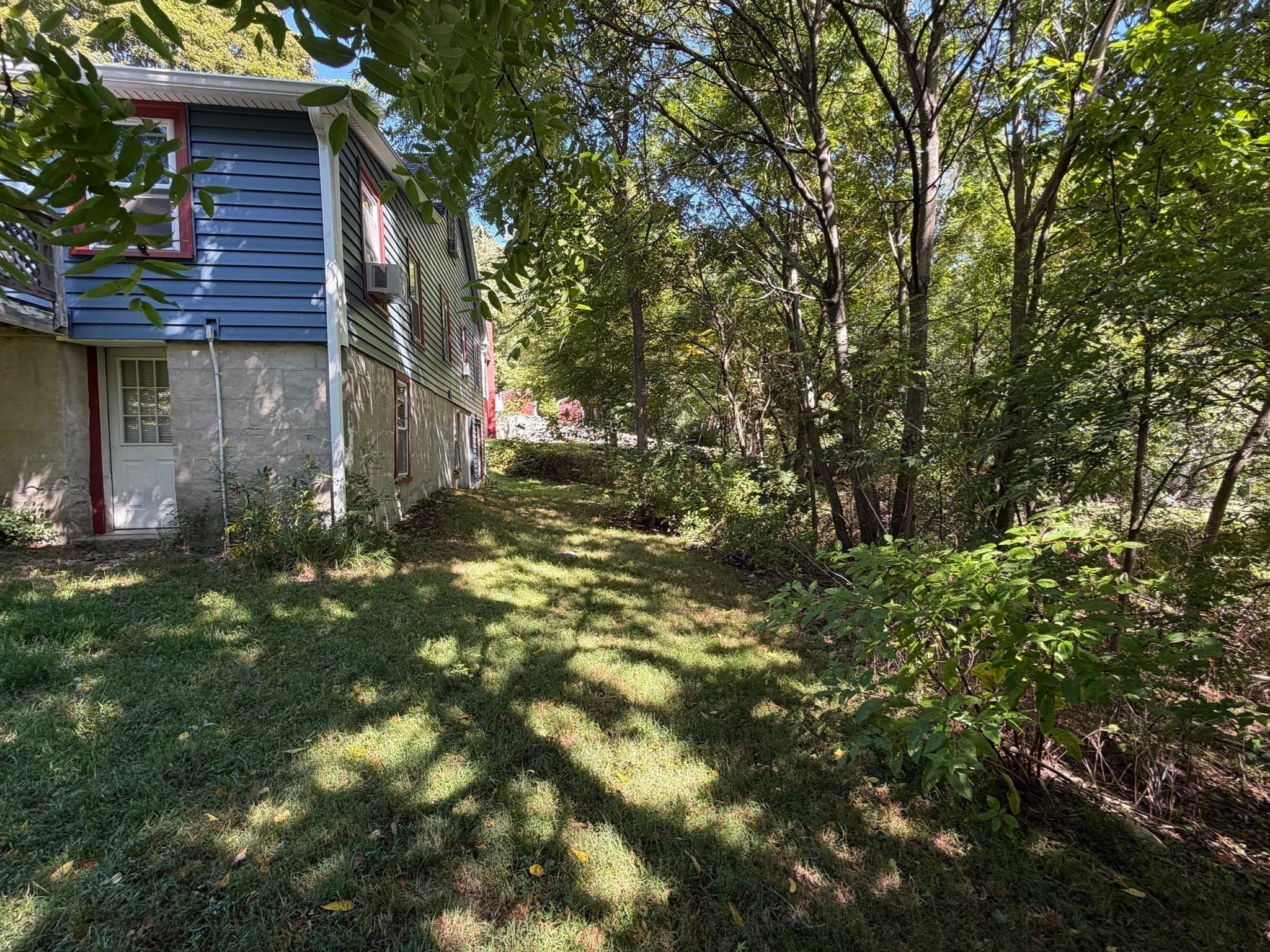 Single Family Residence at 15 Warsaw Avenue, Dudley MA 01571, Dudley, photo 3 of 36