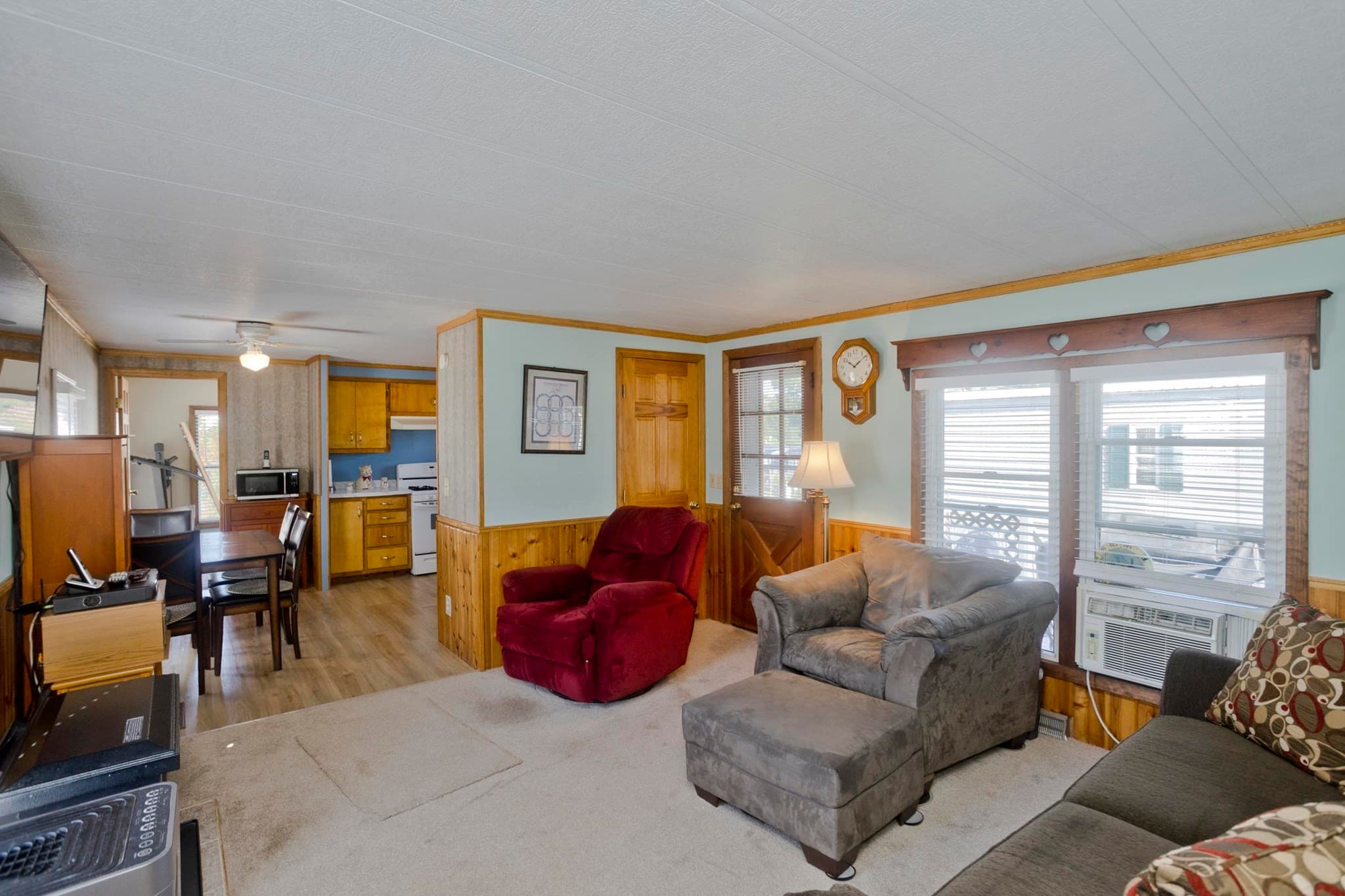 Mobile Home at 56 Klondike Ave, Westfield MA 01085, Westfield, photo 4 of 29