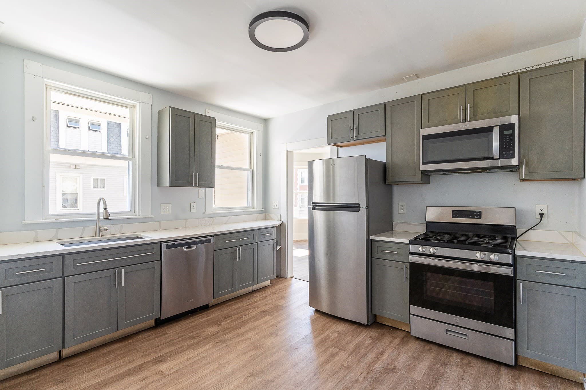 3 Family at 9 Rogers Ave, Lynn MA 01902, Lynn, photo 24 of 31