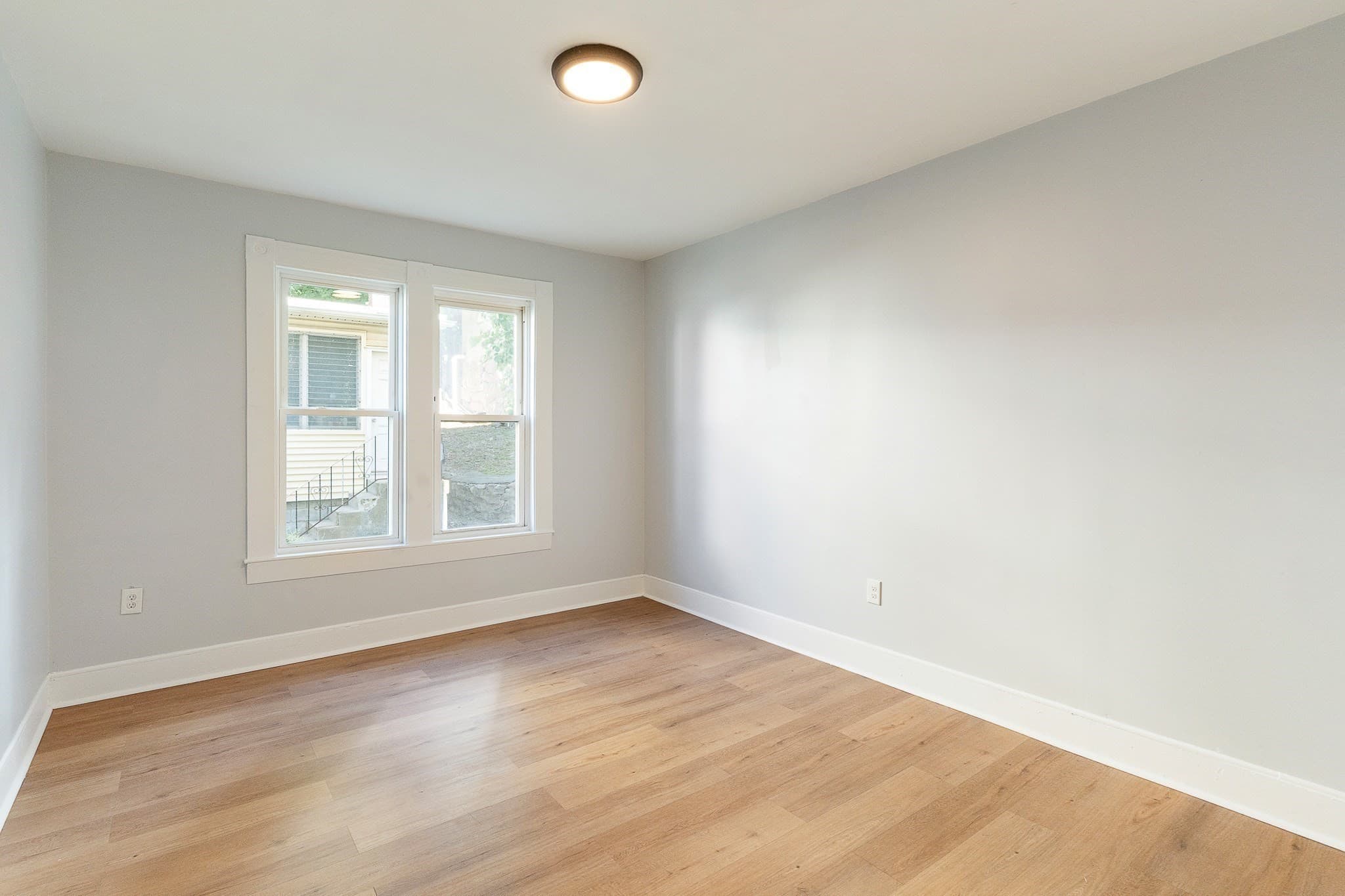 3 Family at 9 Rogers Ave, Lynn MA 01902, Lynn, photo 11 of 31