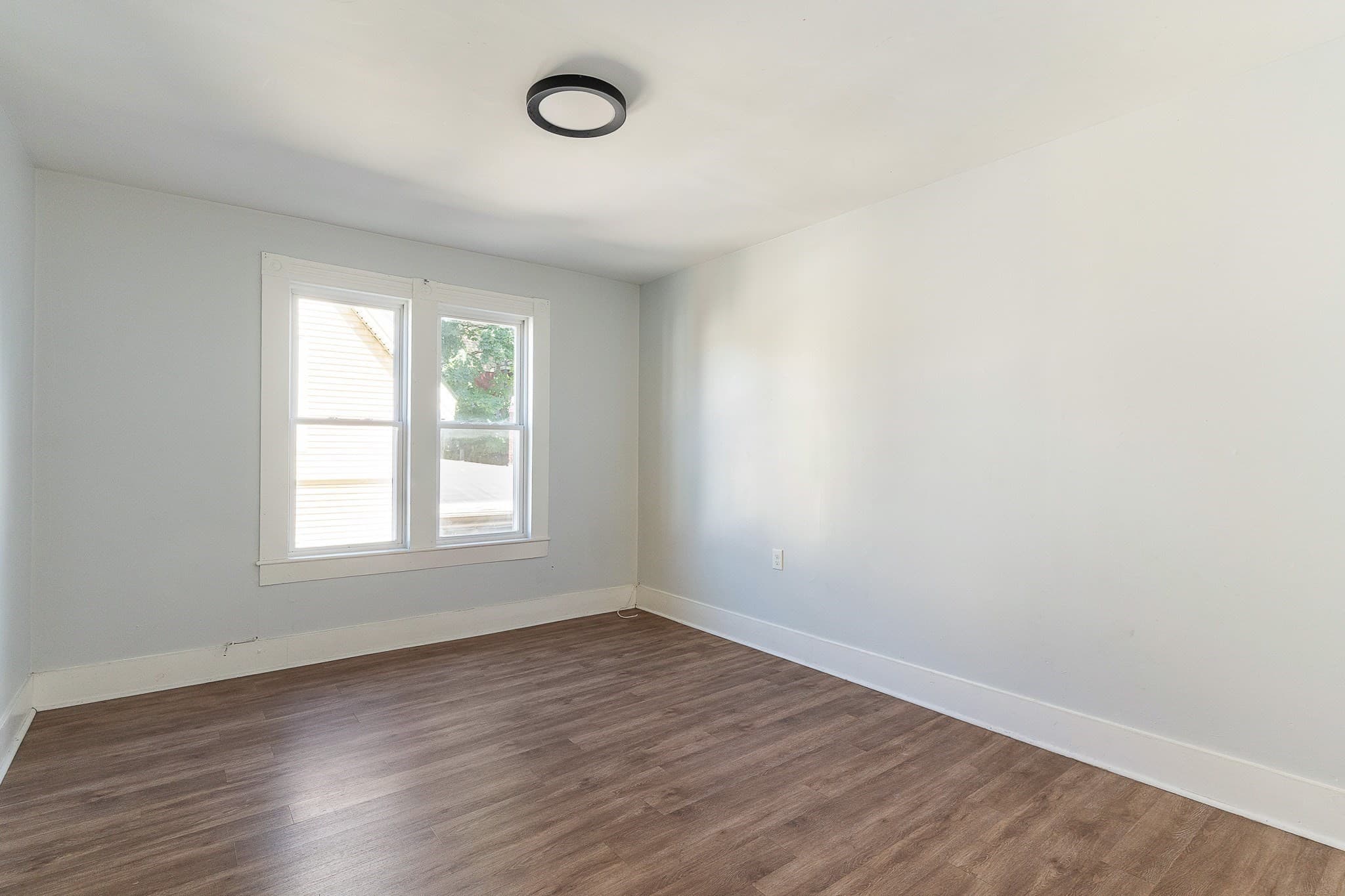 3 Family at 9 Rogers Ave, Lynn MA 01902, Lynn, photo 29 of 31