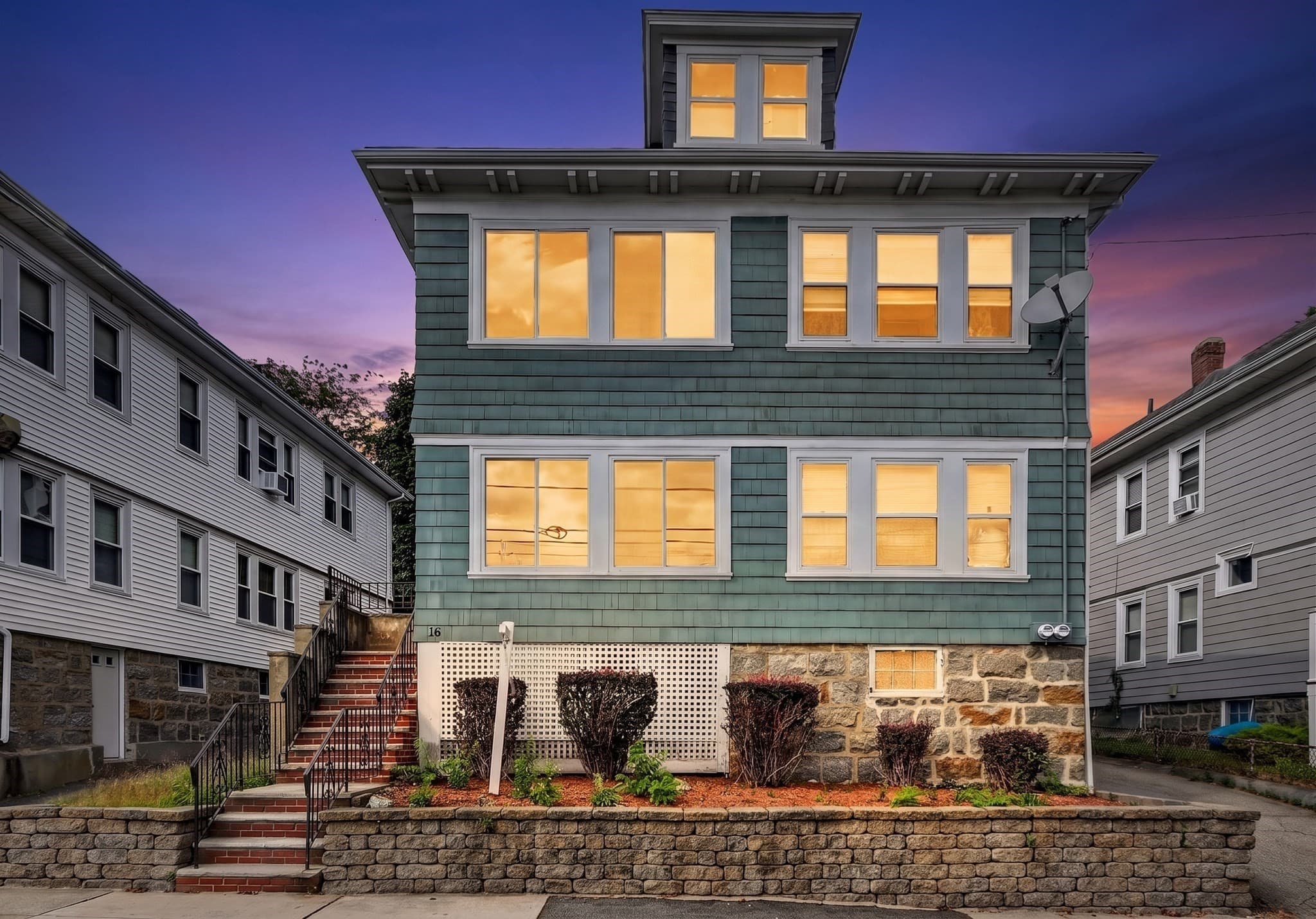 18 Franconia St, Boston MA 02122