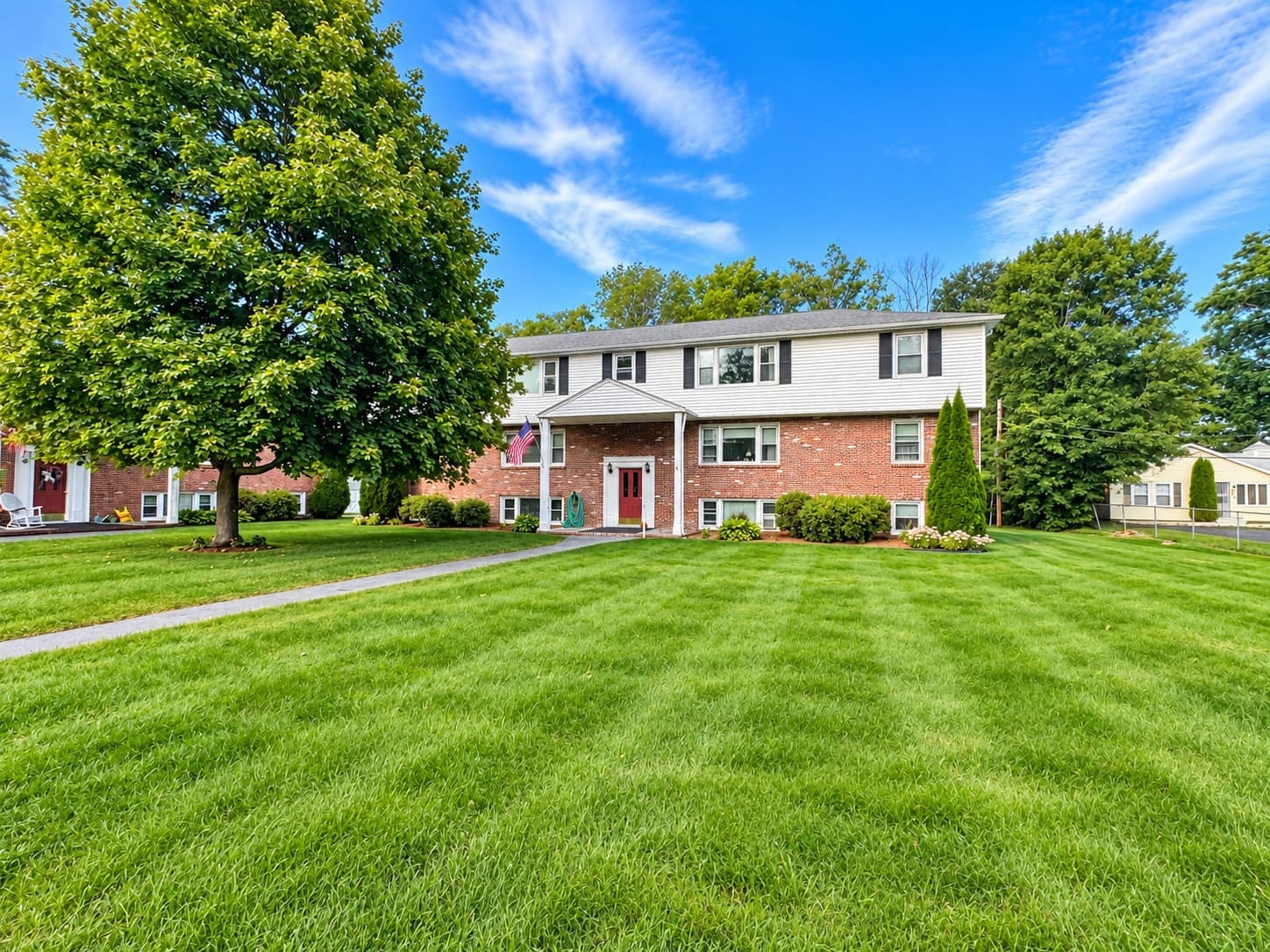 Condominium at 91 Elm St # 1A, Uxbridge MA 01569, Uxbridge, photo 2 of 13