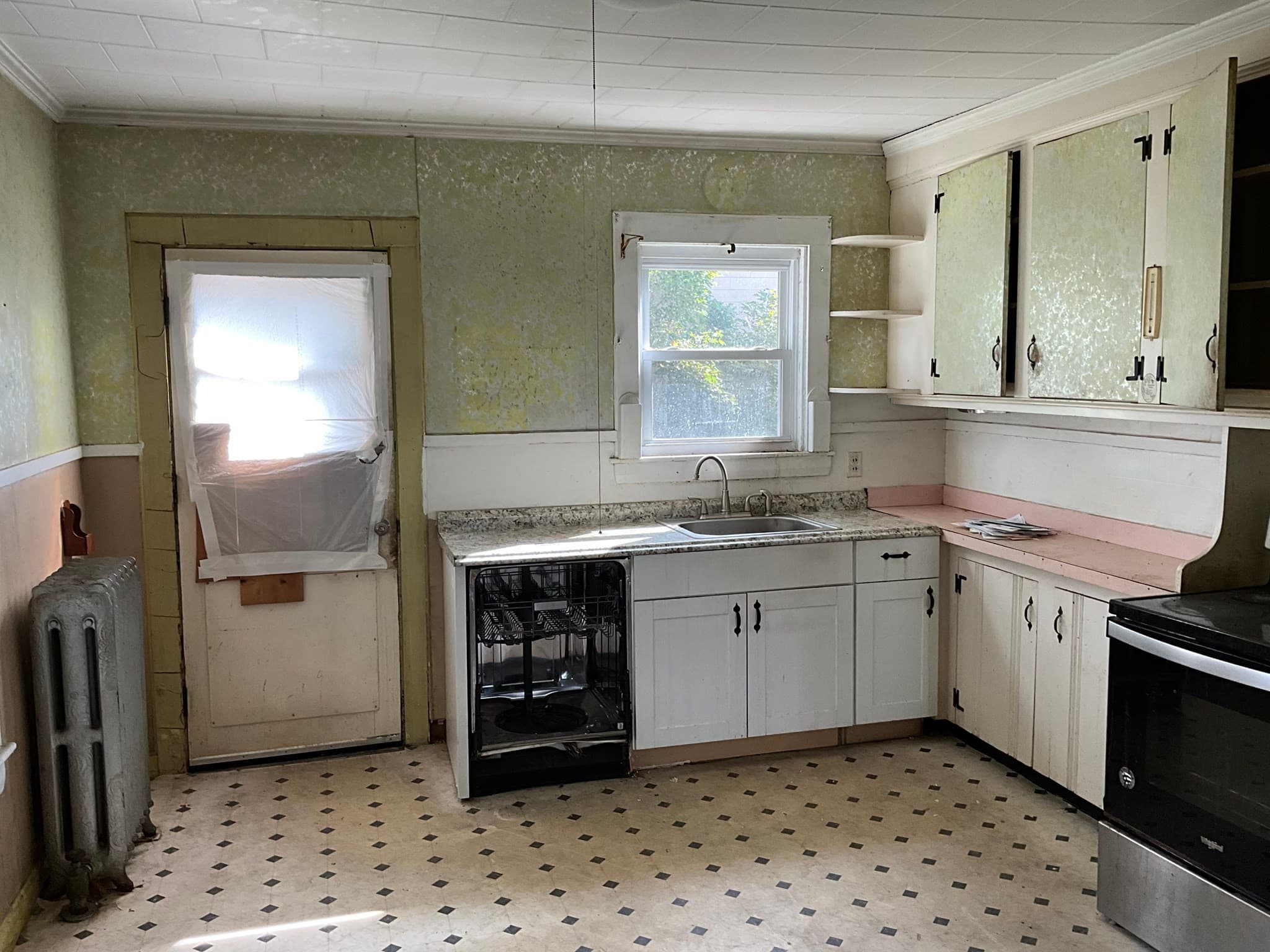 Single Family Residence at 88 Kingman, Brockton MA 02302, Brockton, photo 5 of 21