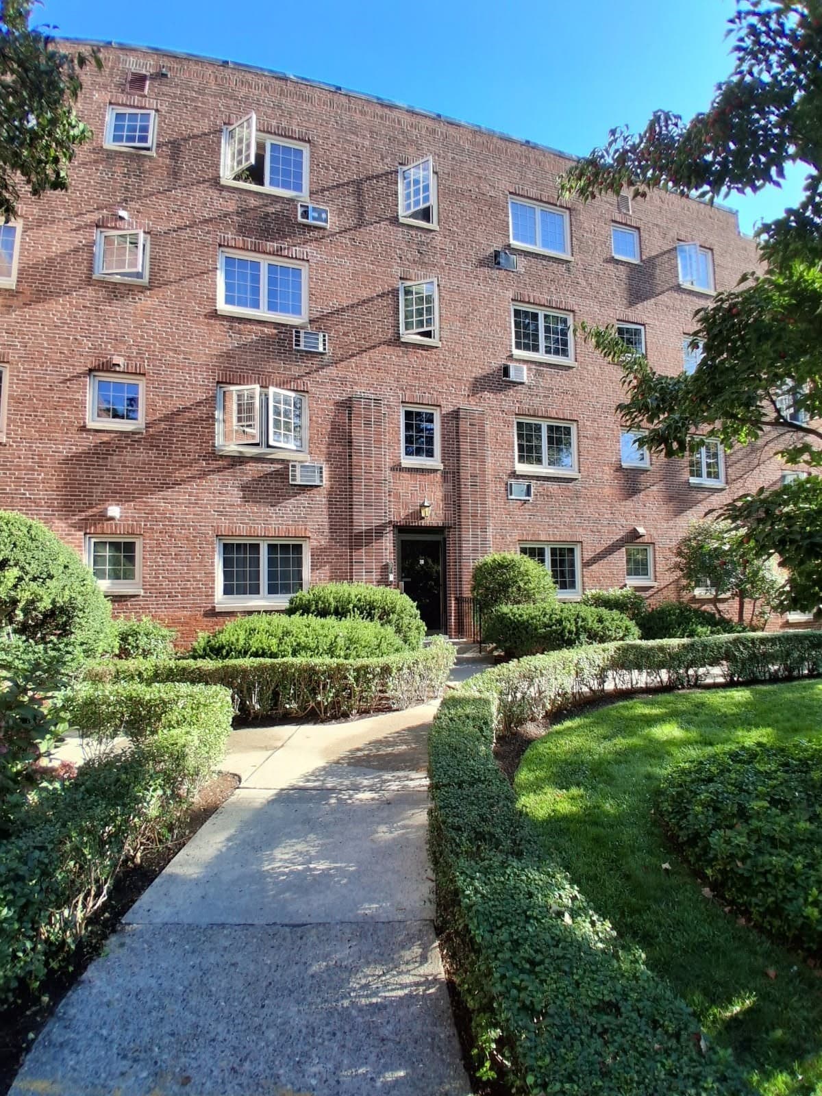 30 Saint Paul St # 5, Brookline MA 02446