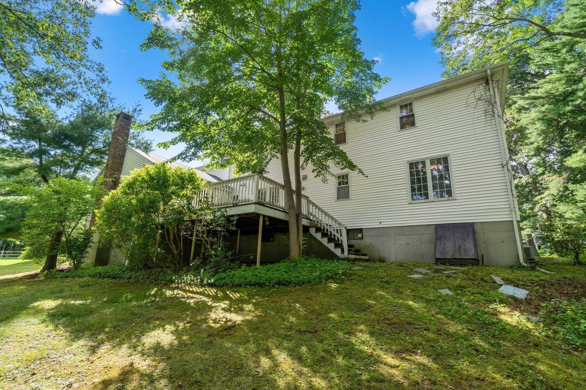 Single Family Residence at 10 Circle Dr, Dover MA 02030, Dover, photo 37 of 39