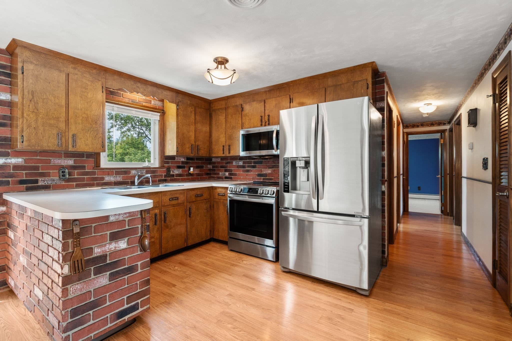 Single Family Residence at 8 Benelli St, Woonsocket RI 02895, Woonsocket, photo 12 of 35