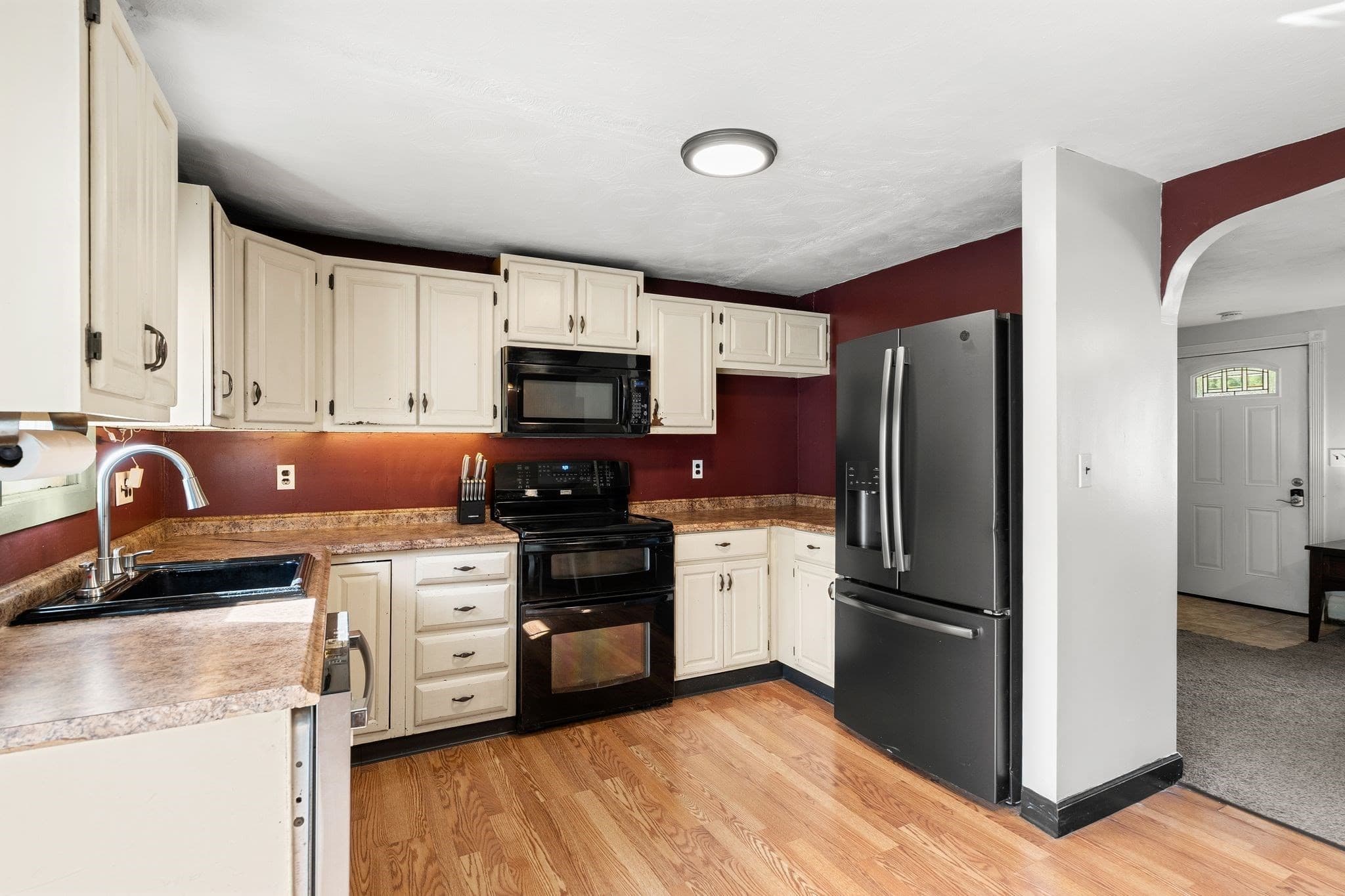 Single Family Residence at 131 Elsie Rd, Brockton MA 02032, Brockton, photo 8 of 31