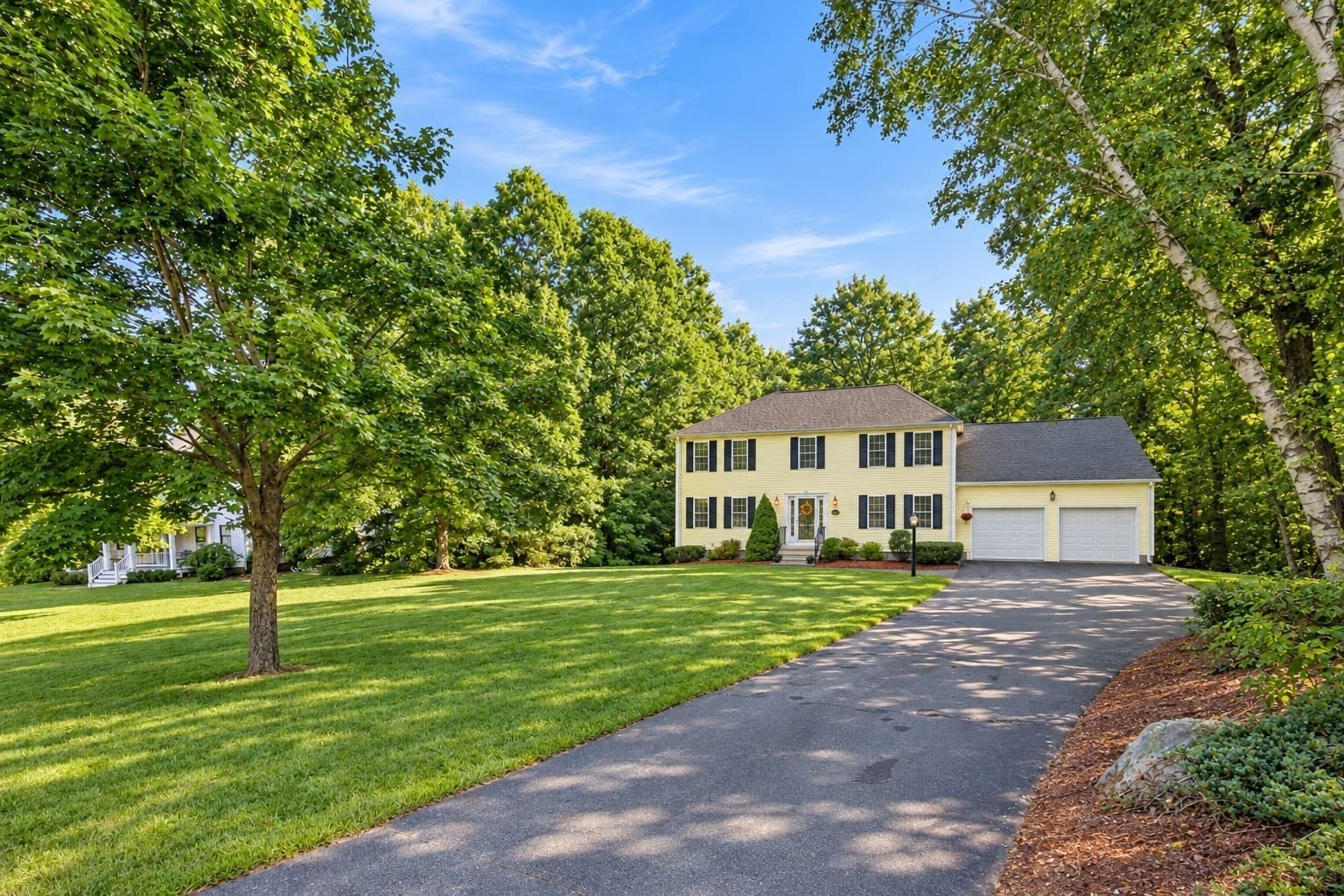 Single Family Residence at 43 Wampanoag Dr, Franklin MA 02038, Franklin, photo 2 of 32