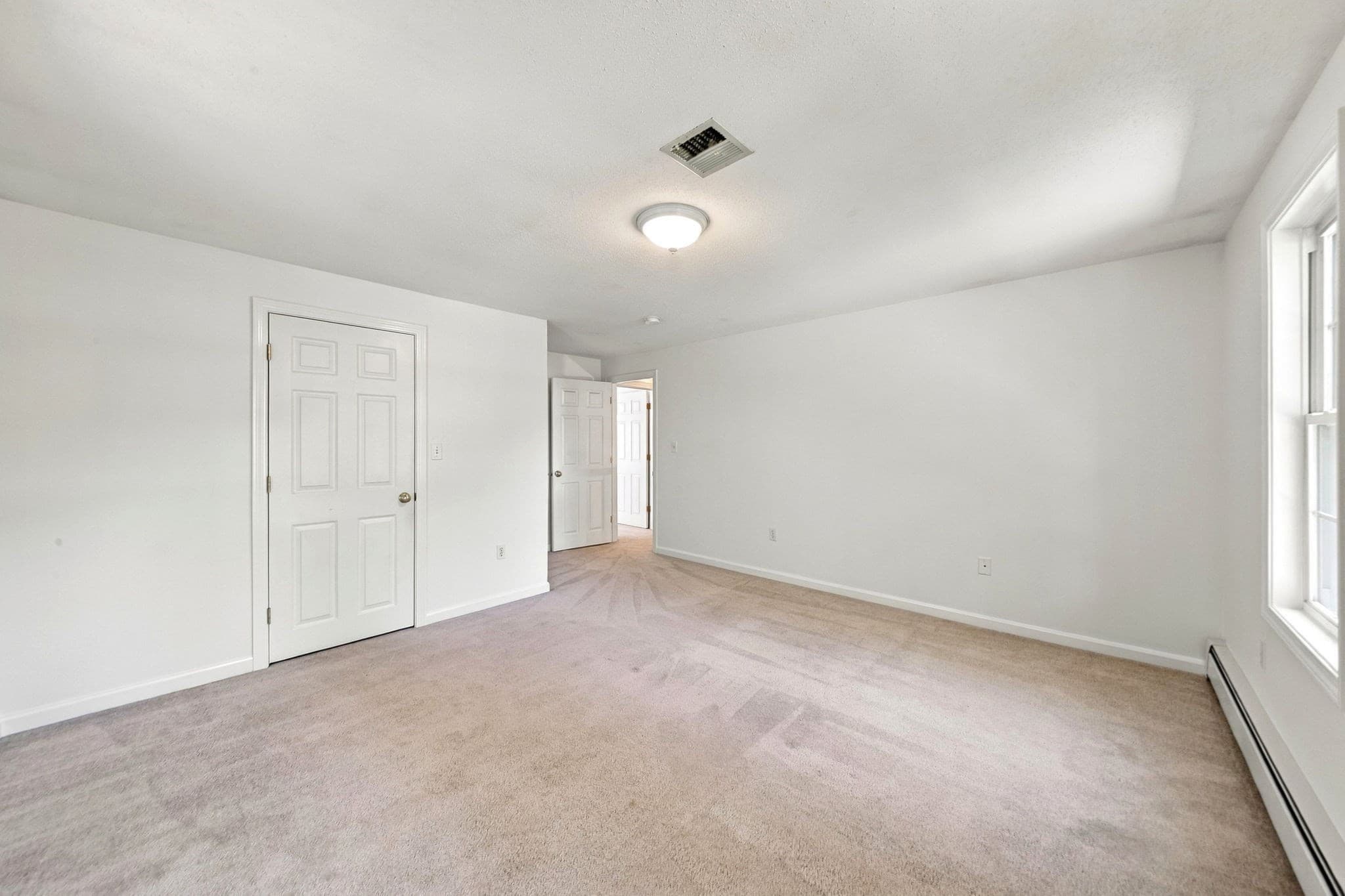 Single Family Residence at 43 Wampanoag Dr, Franklin MA 02038, Franklin, photo 16 of 32