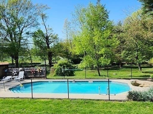 Equestrian at 5 Putnam Hill Rd, Sutton MA 01590, Sutton, photo 25 of 35