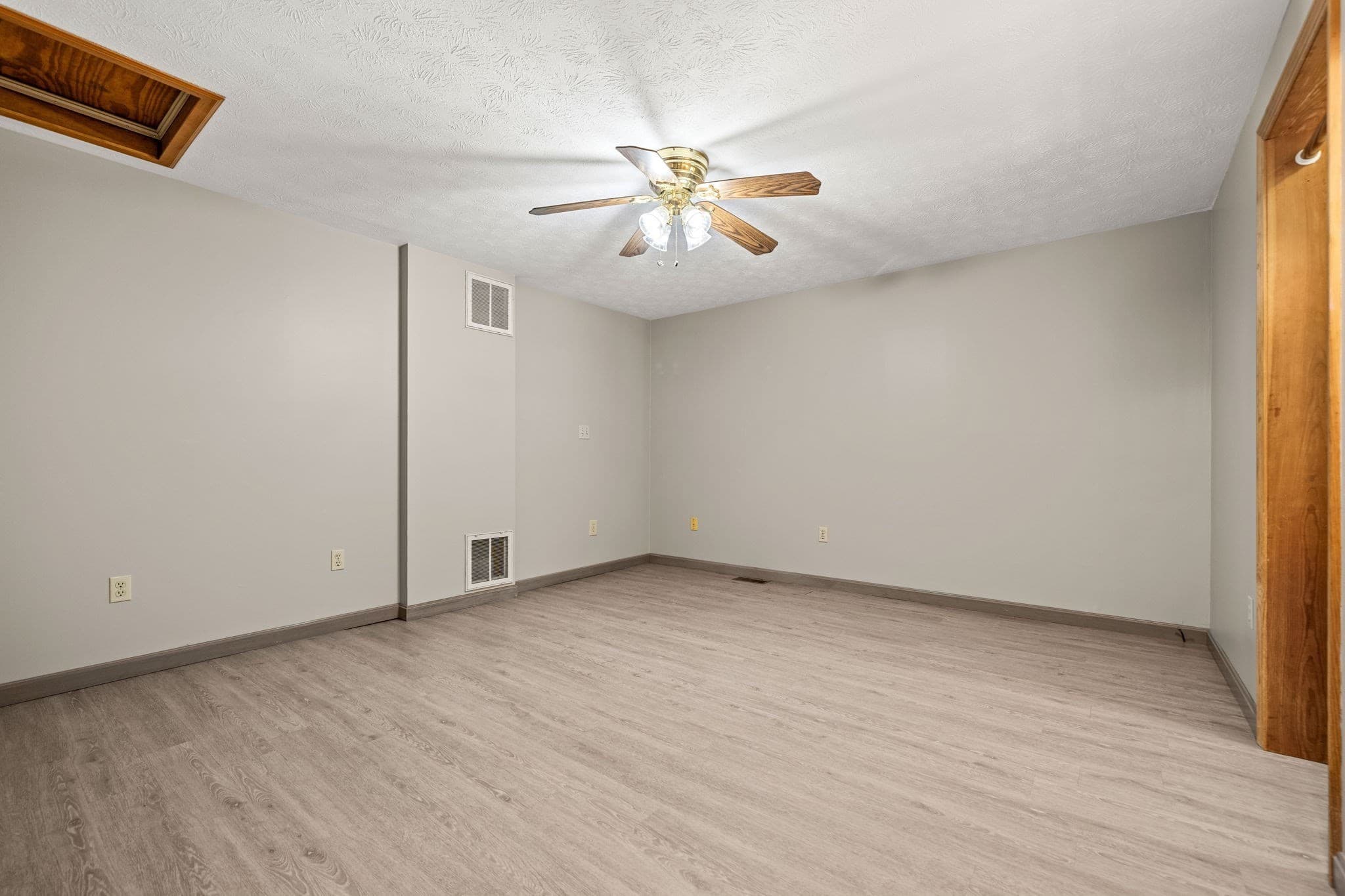 Single Family Residence at 22 Basswood Ave, Billerica MA 01821, Billerica, photo 16 of 42