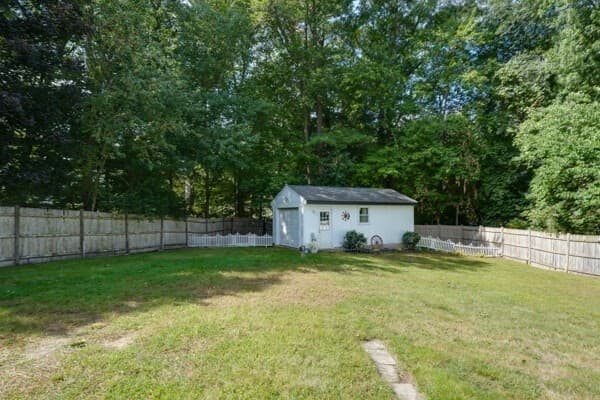 Single Family Residence at 5 William Rd, Billerica MA 01821, Billerica, photo 12 of 39