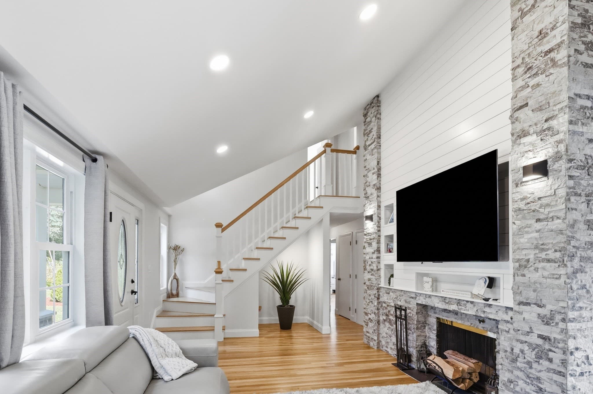 Single Family Residence at 20 Cherokee Rd, Acton MA 01720, Acton, photo 11 of 40