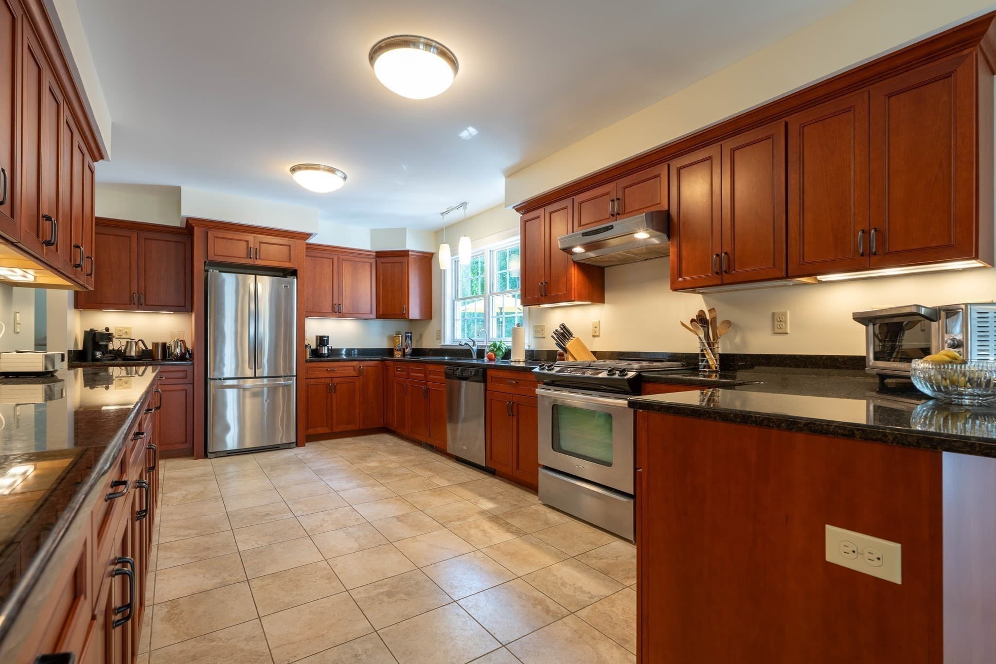Condominium at 20 Bridge Rd # 31, Northampton MA 01062, Northampton, photo 17 of 38
