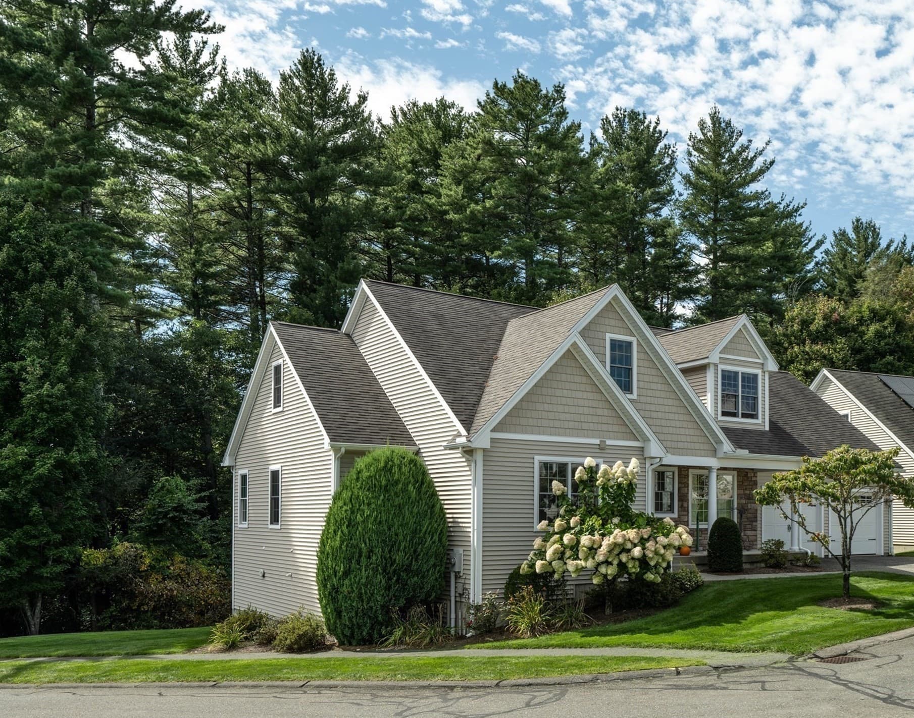 Condominium at 20 Bridge Rd # 31, Northampton MA 01062, Northampton, photo 3 of 38
