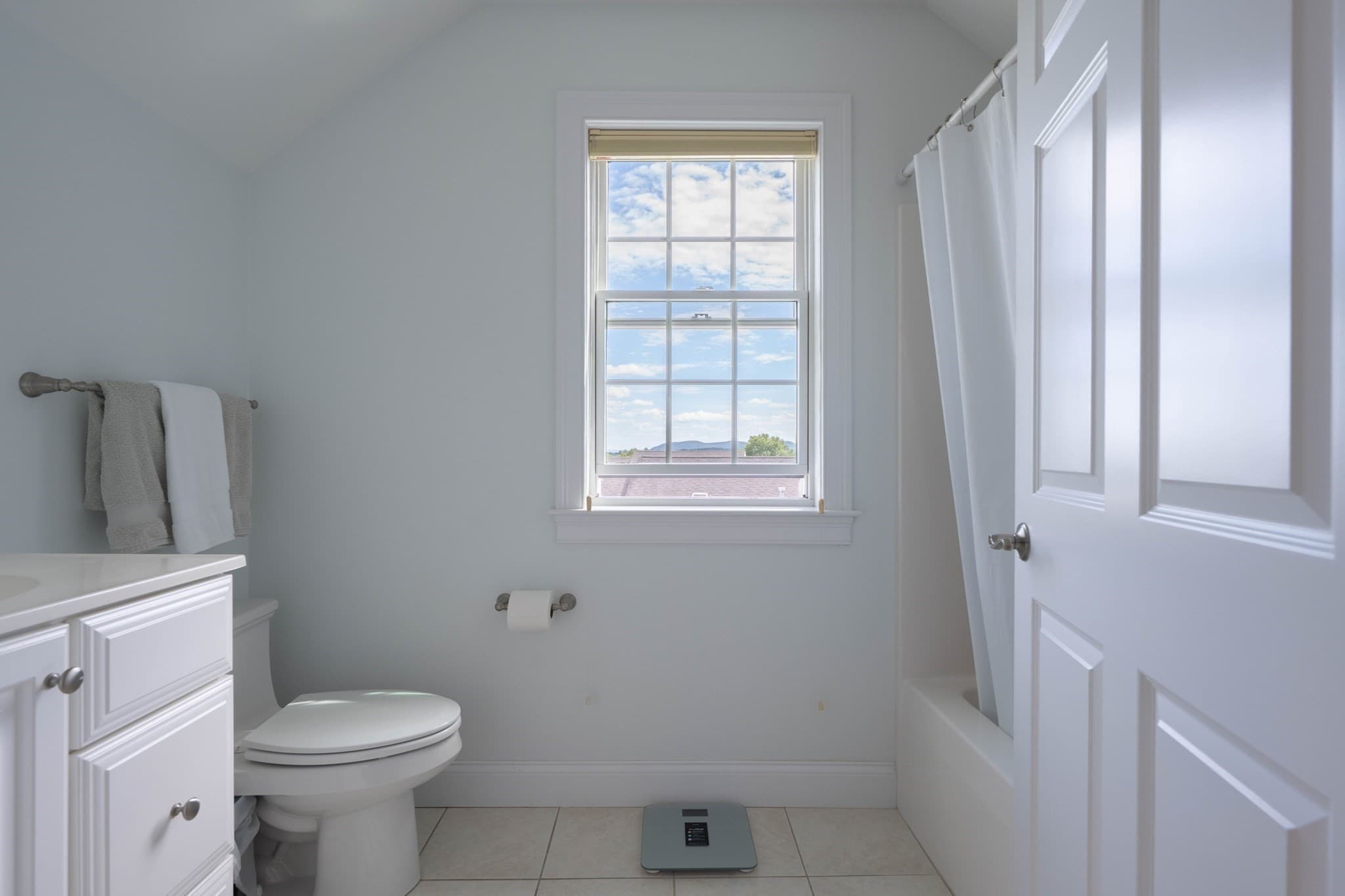 Condominium at 20 Bridge Rd # 31, Northampton MA 01062, Northampton, photo 32 of 38