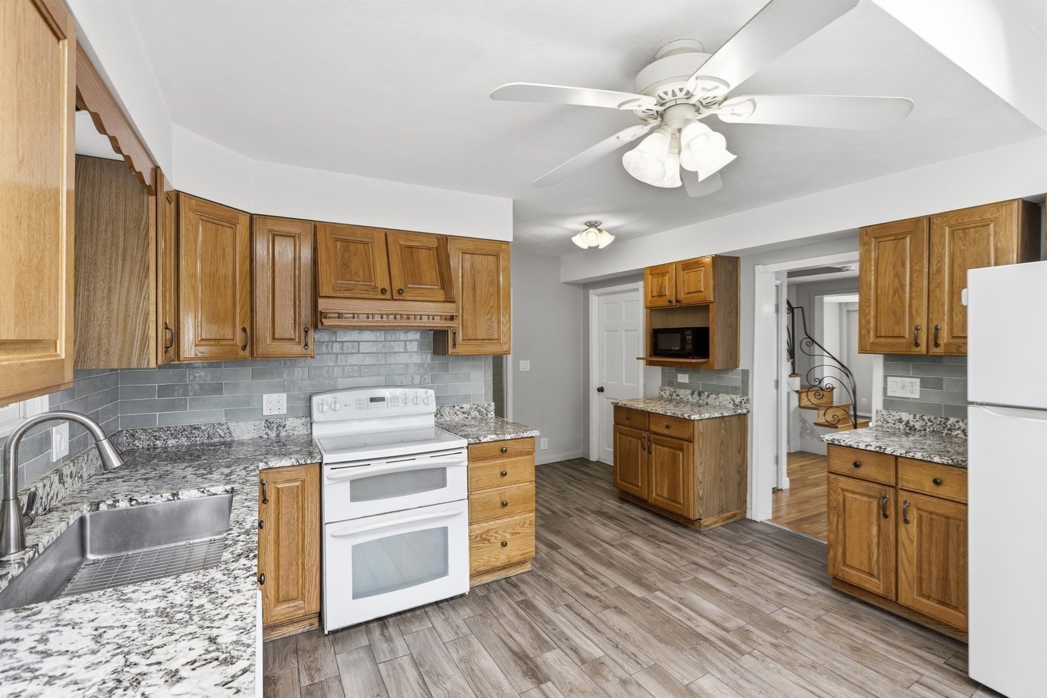 Single Family Residence at 29 Woodlawn, Lynn MA 01904, Lynn, photo 9 of 22
