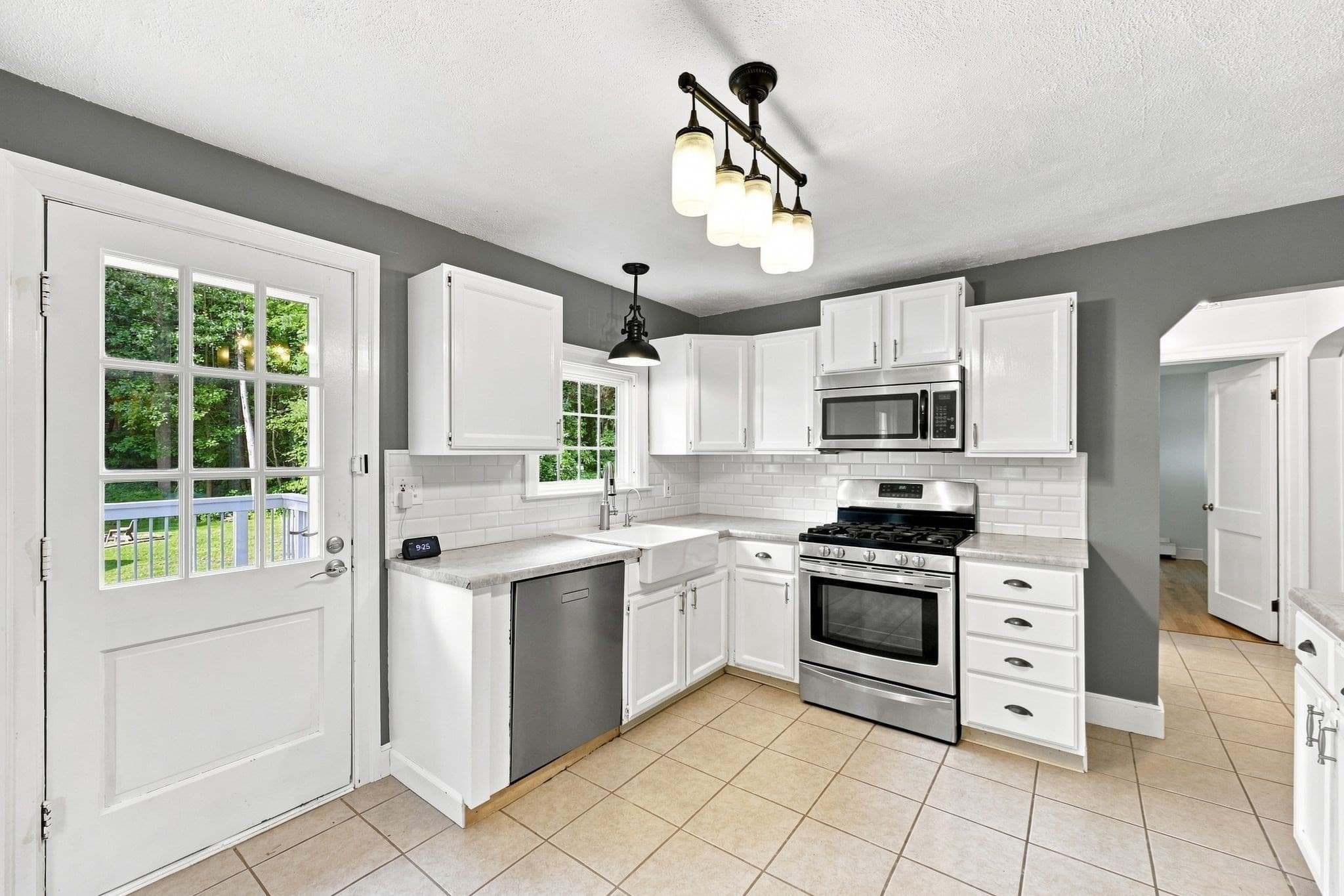 Single Family Residence at 20 Sunset Ave, South Hadley MA 01075, South Hadley, photo 14 of 42