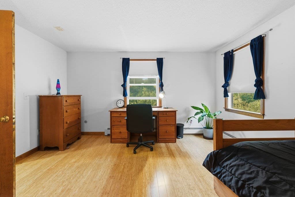 Single Family Residence at 33 Woodland Rd, Rochester MA 02770, Rochester, photo 35 of 41