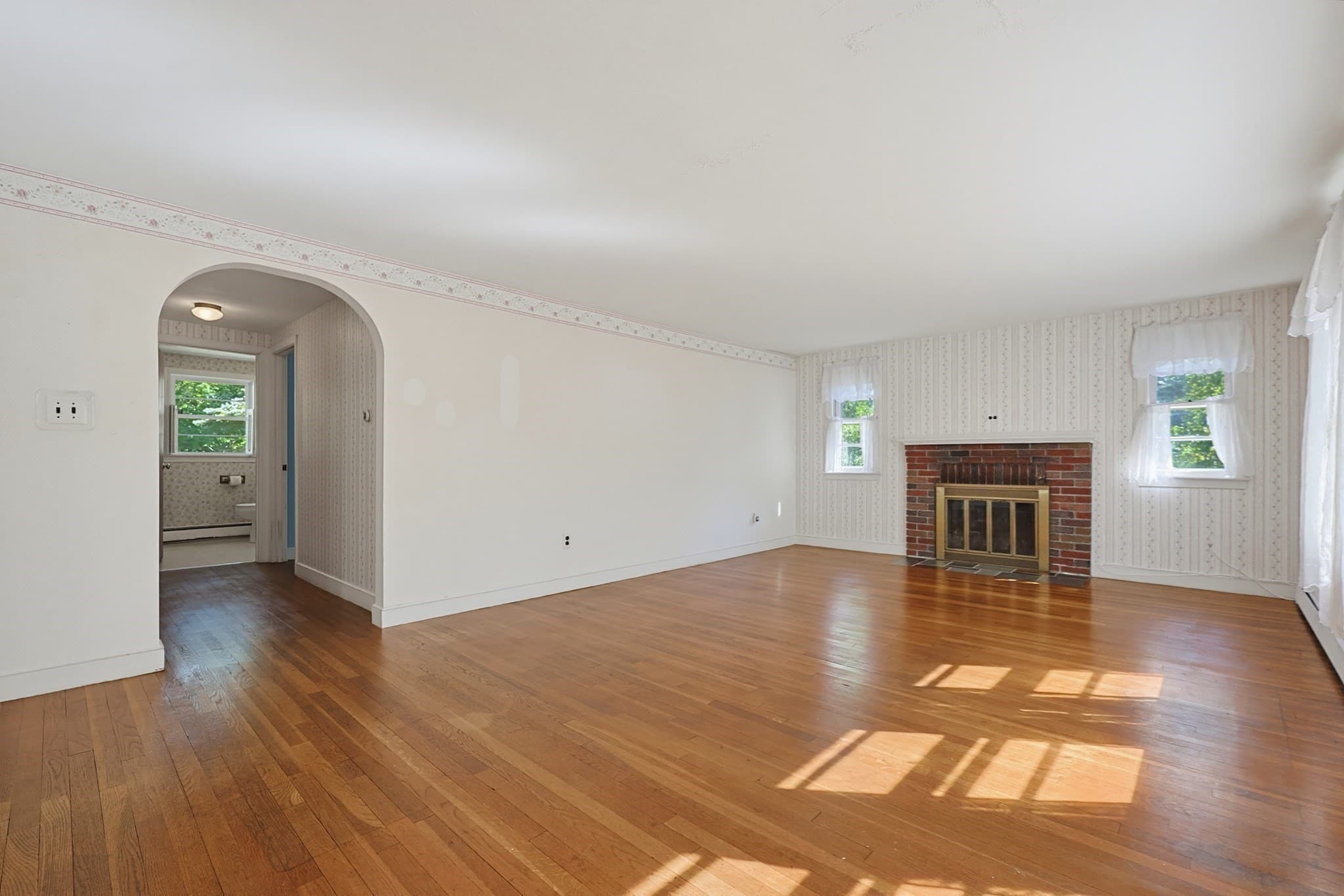 Single Family Residence at 129 Boardman St, Norfolk MA 02056, Norfolk, photo 9 of 34