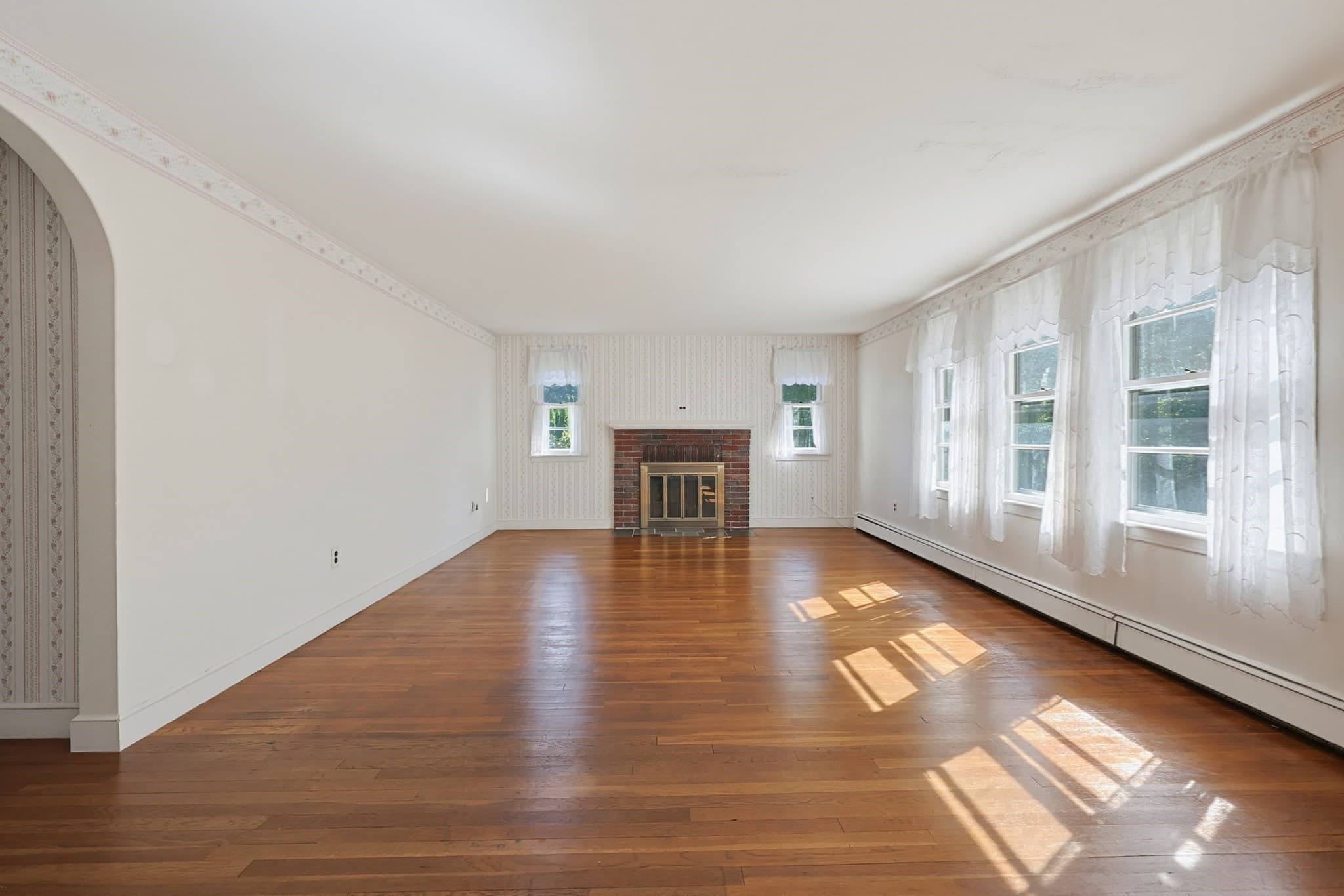 Single Family Residence at 129 Boardman St, Norfolk MA 02056, Norfolk, photo 8 of 34