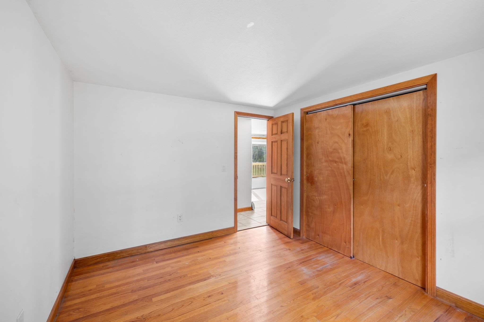 Single Family Residence at 19 Essex Rd, Mashpee MA 02649, Mashpee, photo 14 of 26