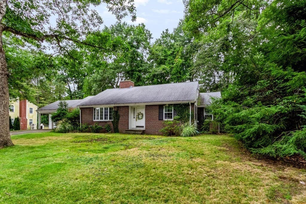 Single Family Residence at 61 Page Road, North Attleboro MA 02760, North Attleboro, photo 3 of 29