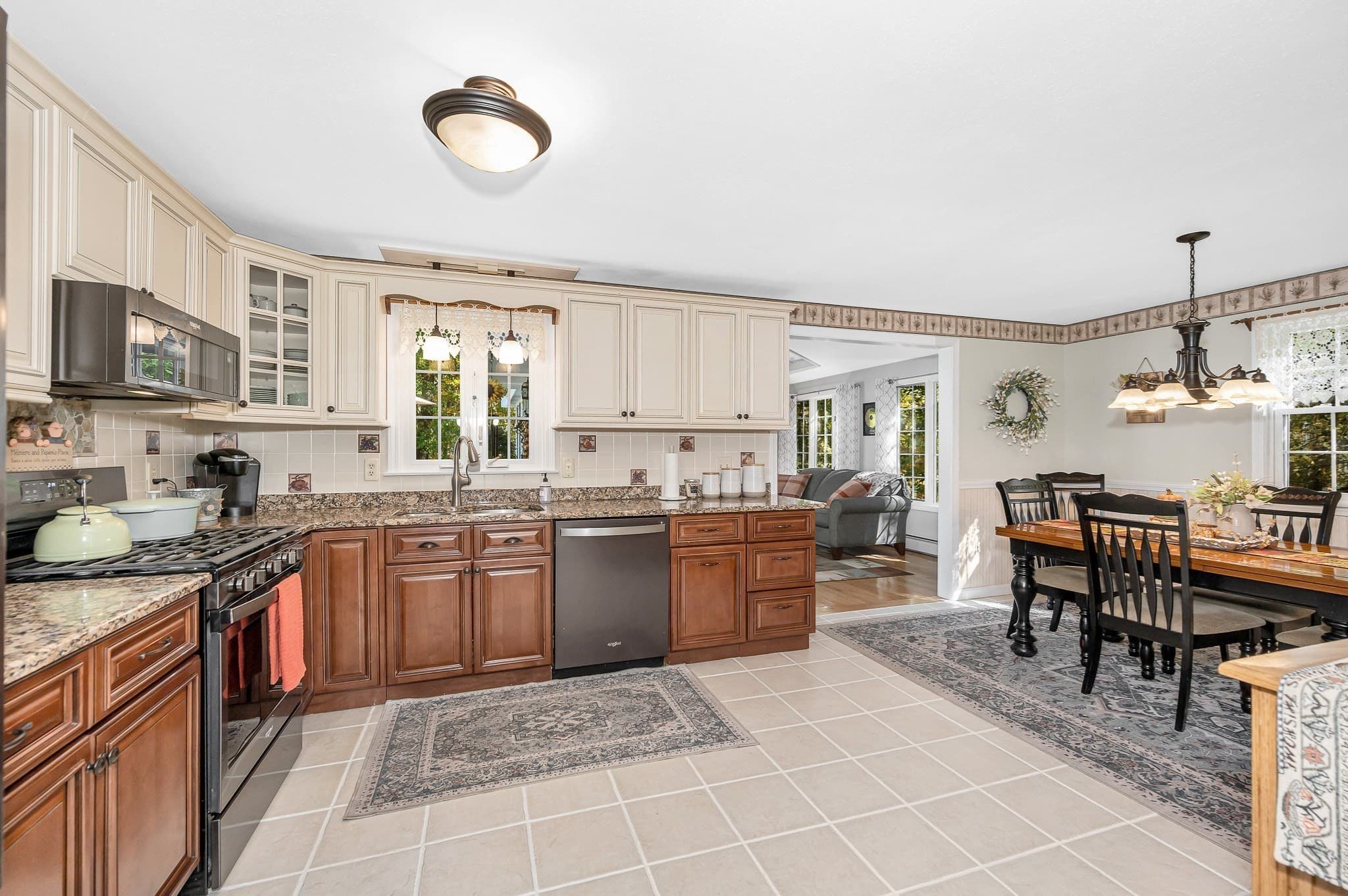 Single Family Residence at 83 Black Oak Lane, Dracut MA 01826, Dracut, photo 10 of 42