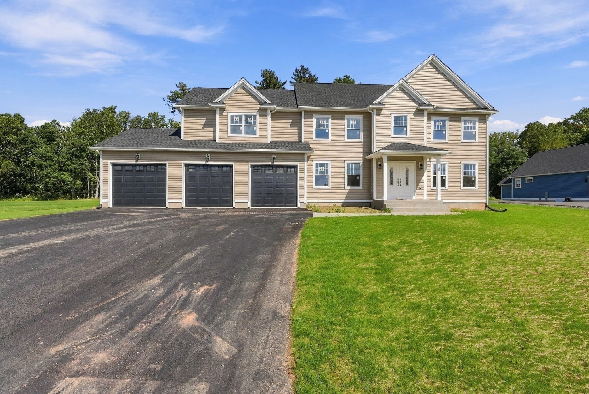 Single Family Residence at 10 Happy Acres, East Longmeadow MA 01028, East Longmeadow, photo 3 of 42