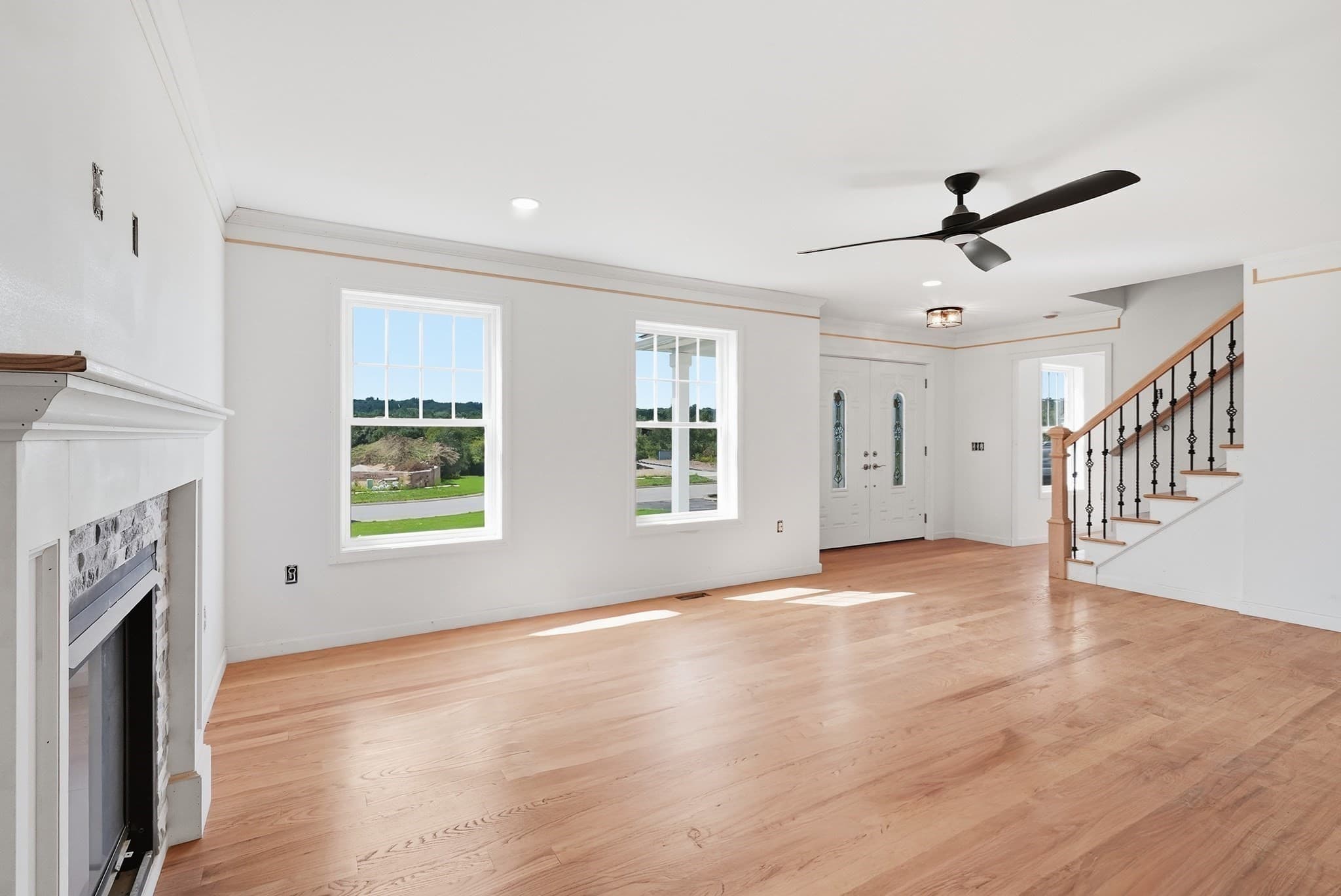 Single Family Residence at 10 Happy Acres, East Longmeadow MA 01028, East Longmeadow, photo 5 of 42