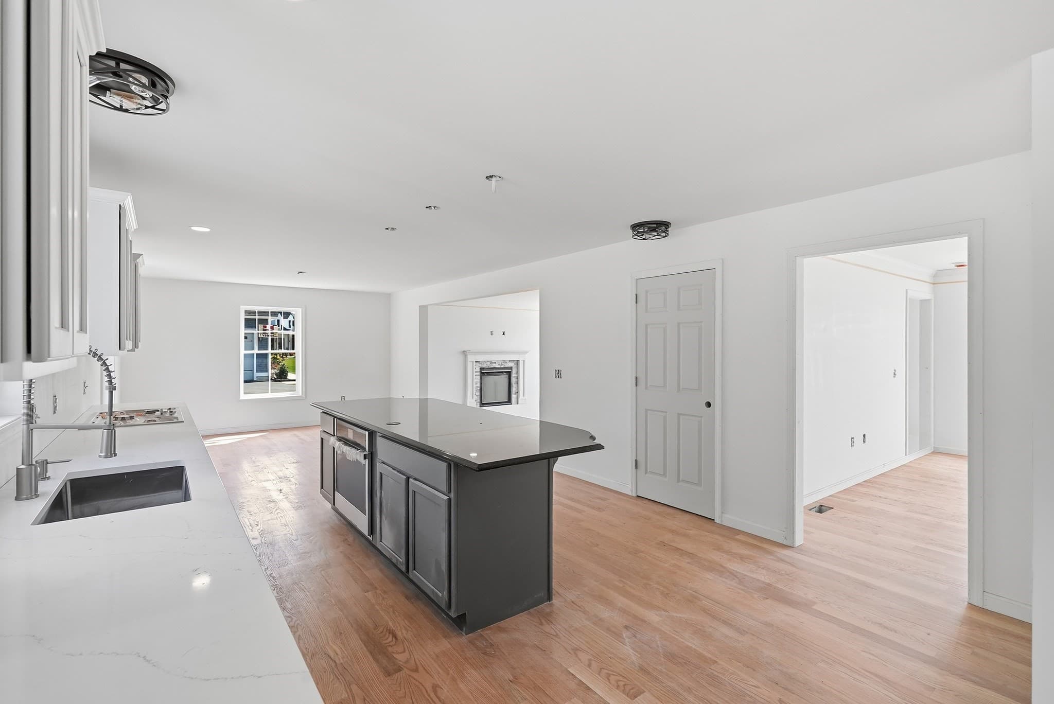 Single Family Residence at 10 Happy Acres, East Longmeadow MA 01028, East Longmeadow, photo 11 of 42