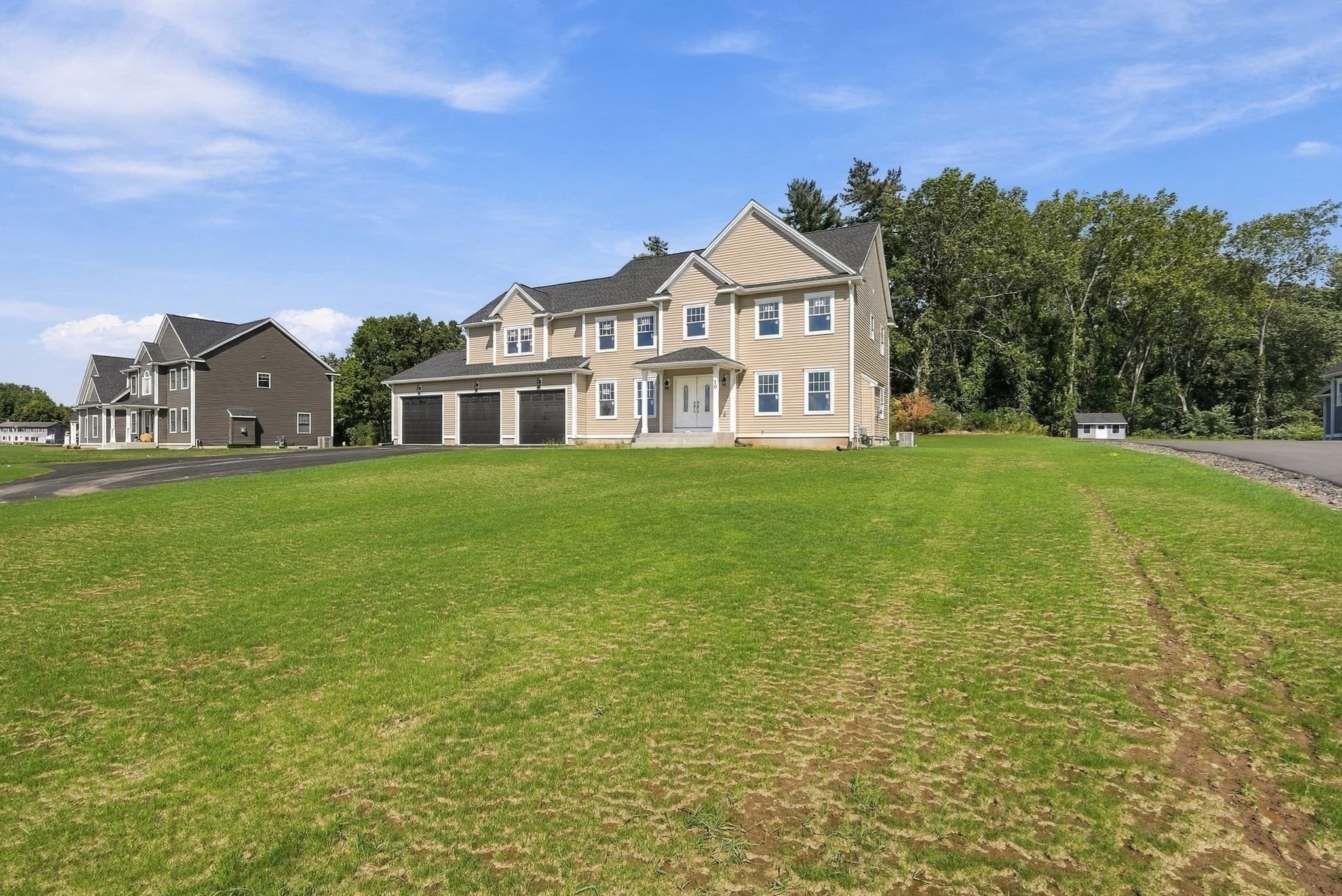 Single Family Residence at 10 Happy Acres, East Longmeadow MA 01028, East Longmeadow, photo 4 of 42