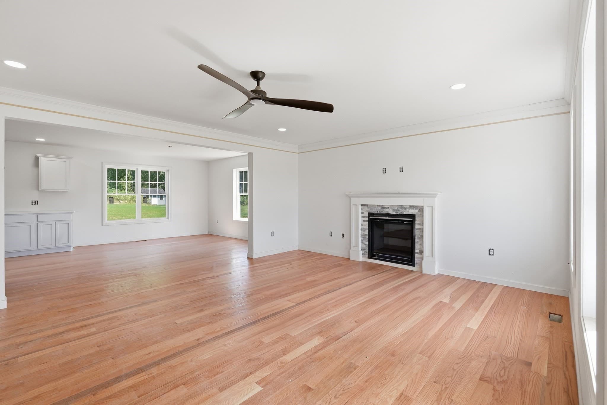 Single Family Residence at 10 Happy Acres, East Longmeadow MA 01028, East Longmeadow, photo 8 of 42