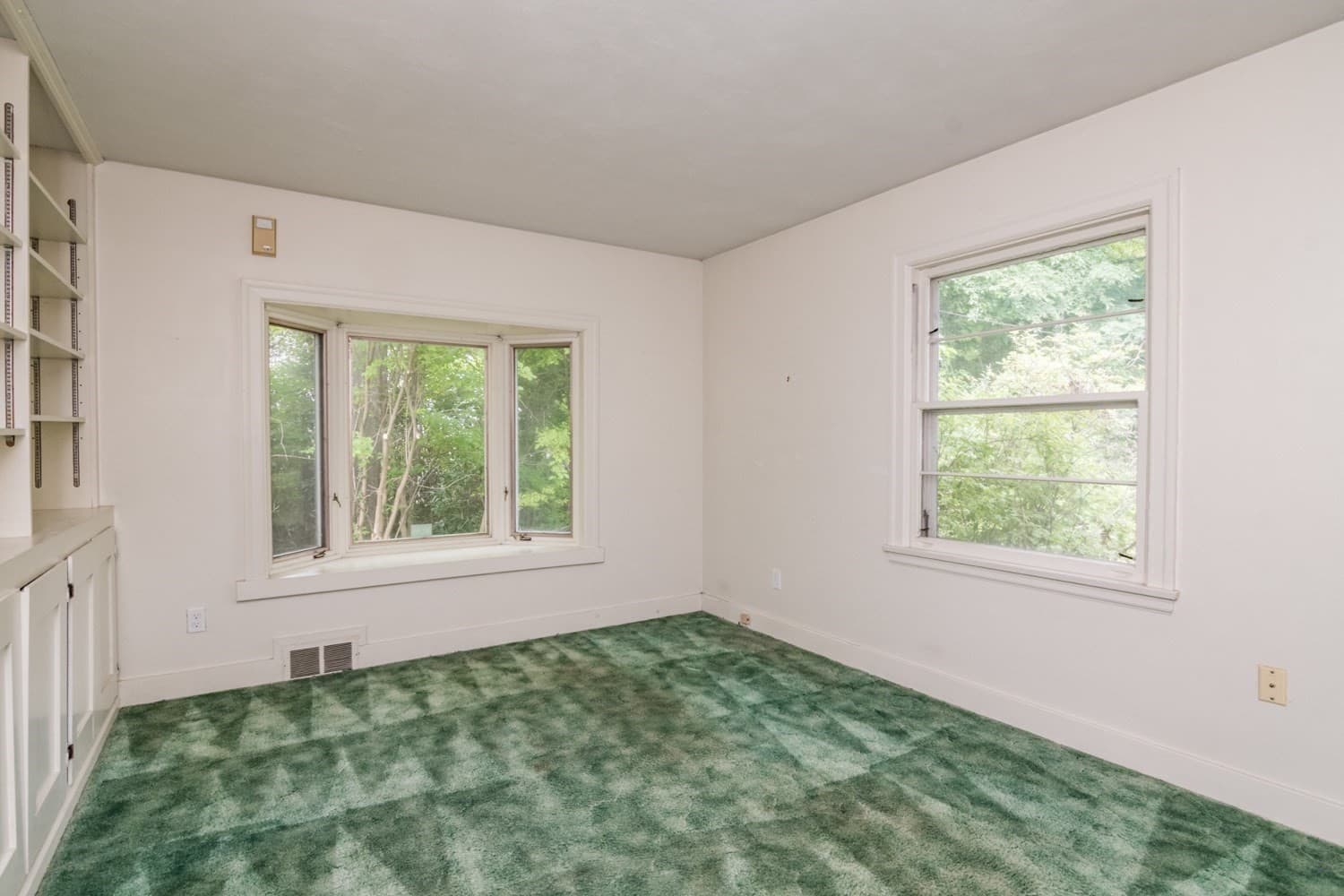 Single Family Residence at 136 Lincoln Avenue, Amherst MA 01002, Amherst, photo 17 of 36