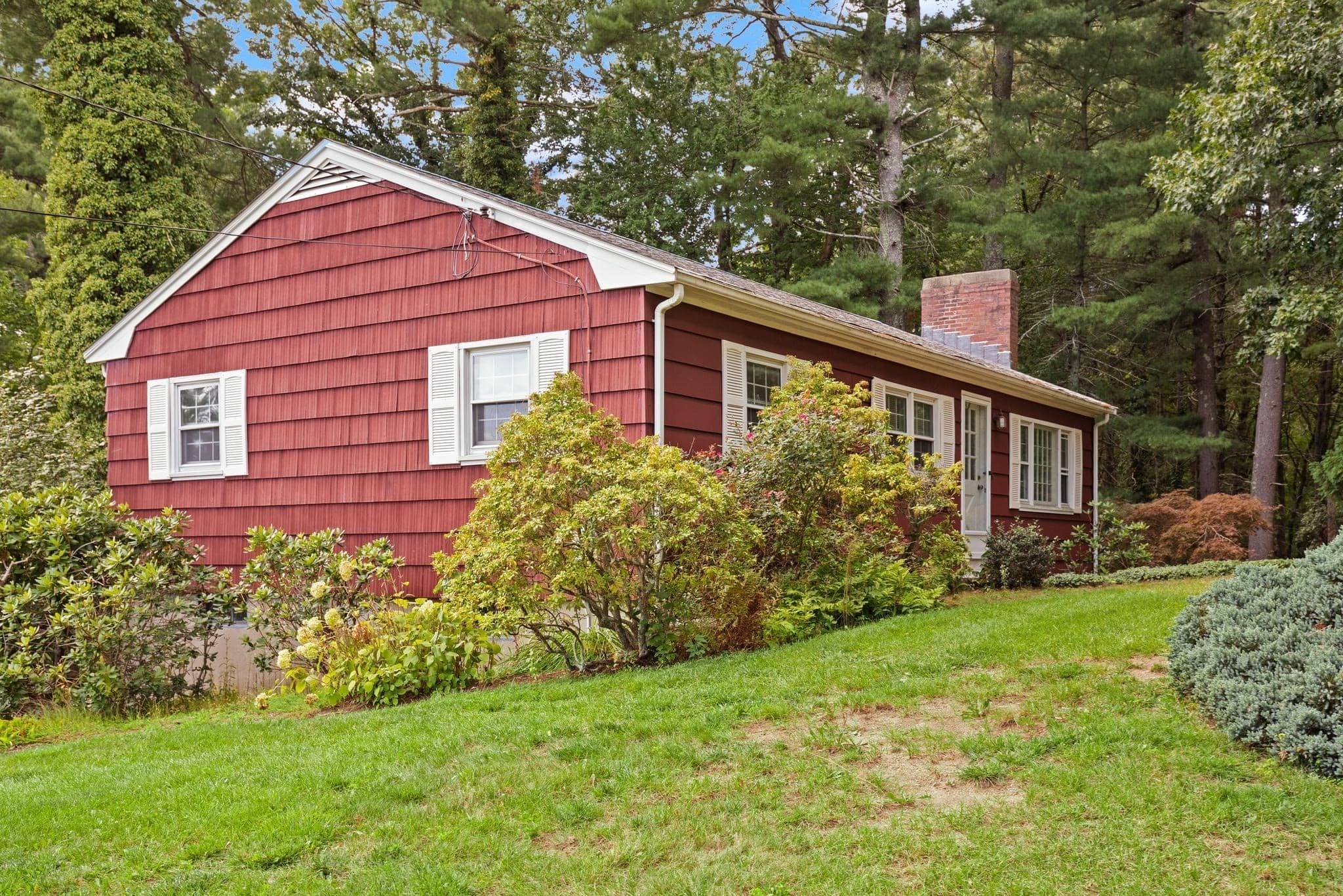 Single Family Residence at 93 Seekonk Street, Norfolk MA 02056, Norfolk, photo 5 of 34