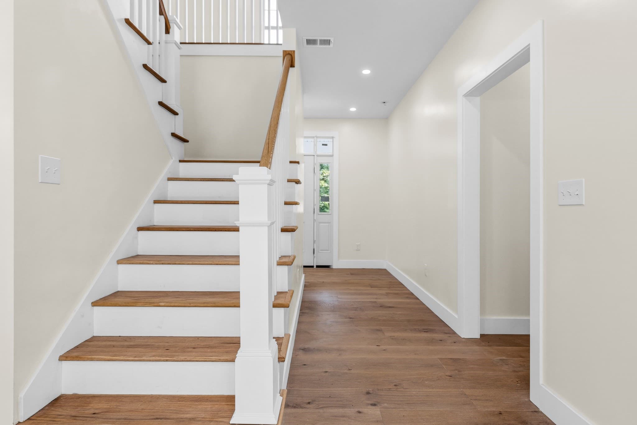 Single Family Residence at 33 Seabiscuit Dr, Plymouth MA 02360, Plymouth, photo 12 of 40