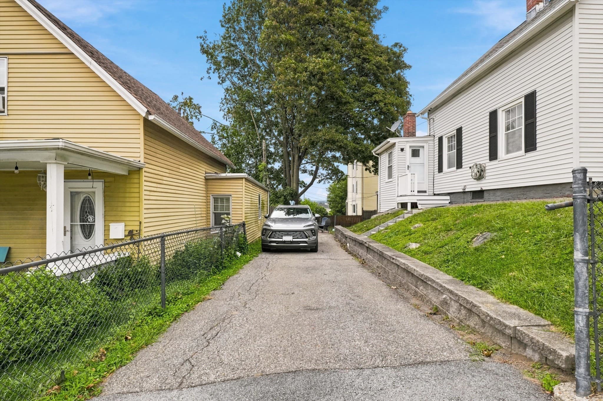 Single Family Residence at 25 Orient St, Worcester MA 01604, Worcester, photo 34 of 36