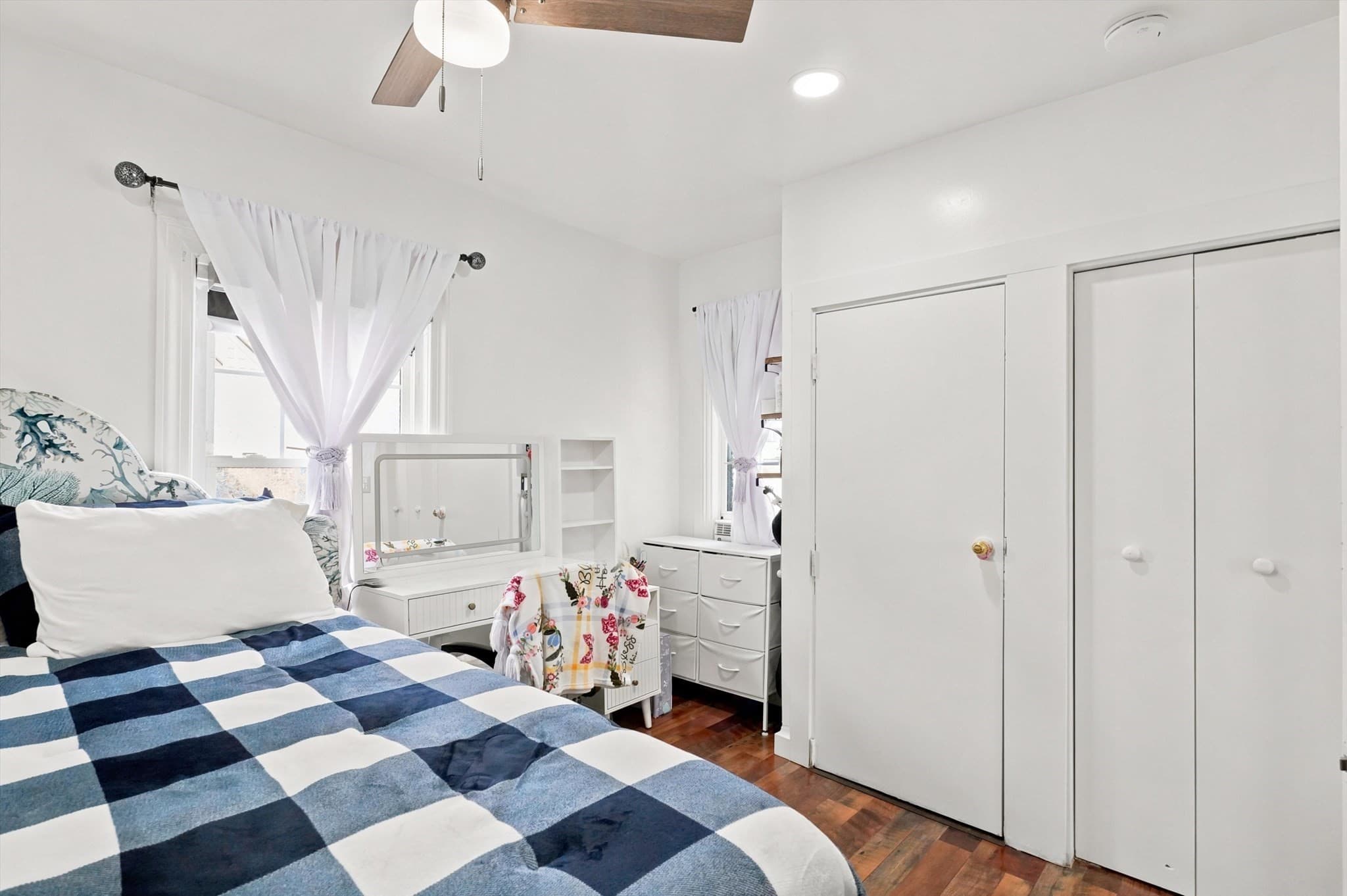 Single Family Residence at 25 Orient St, Worcester MA 01604, Worcester, photo 19 of 36