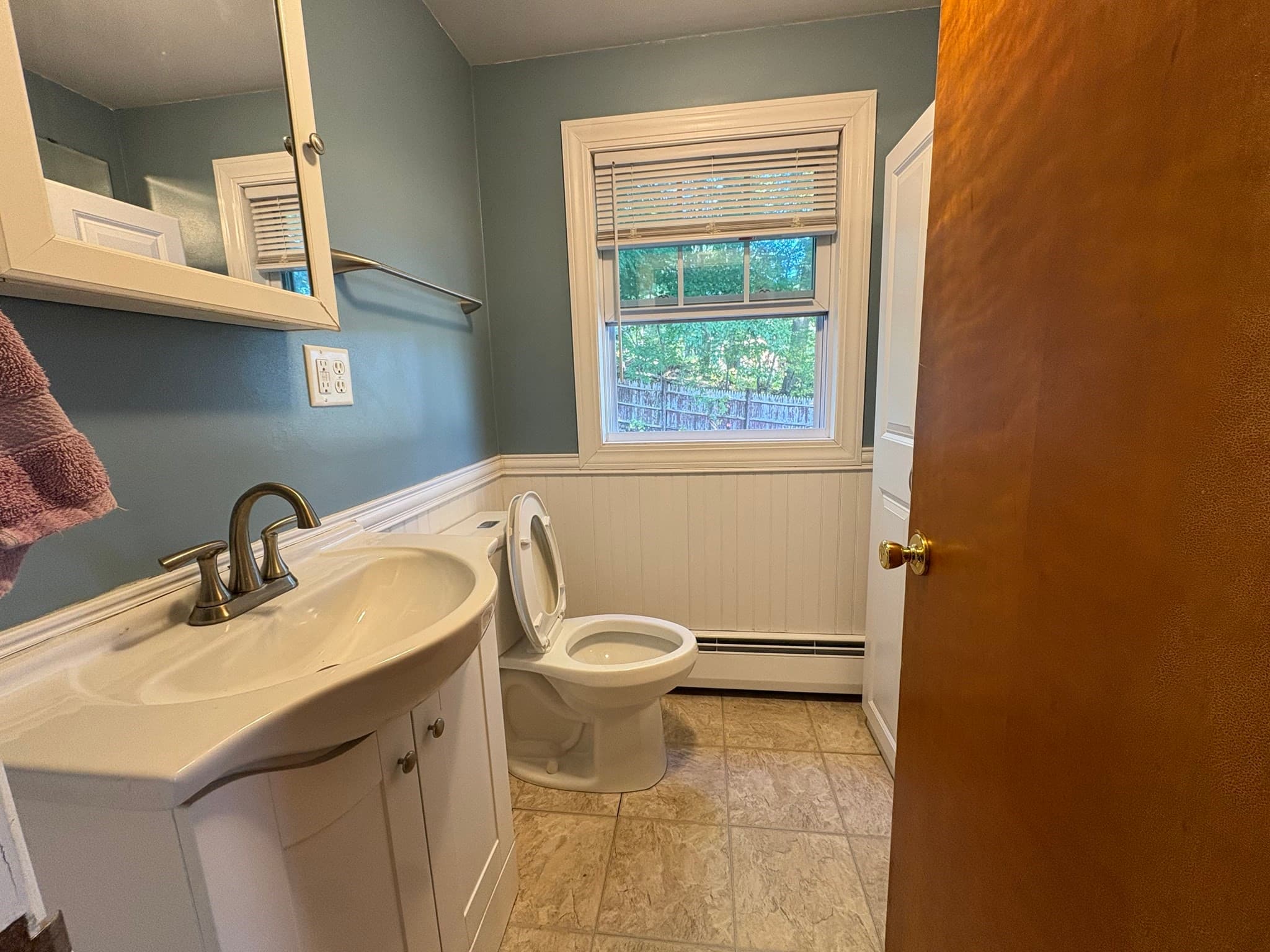 Single Family Residence at 1 Fiske Ave, Saugus MA 01906, Saugus, photo 7 of 14