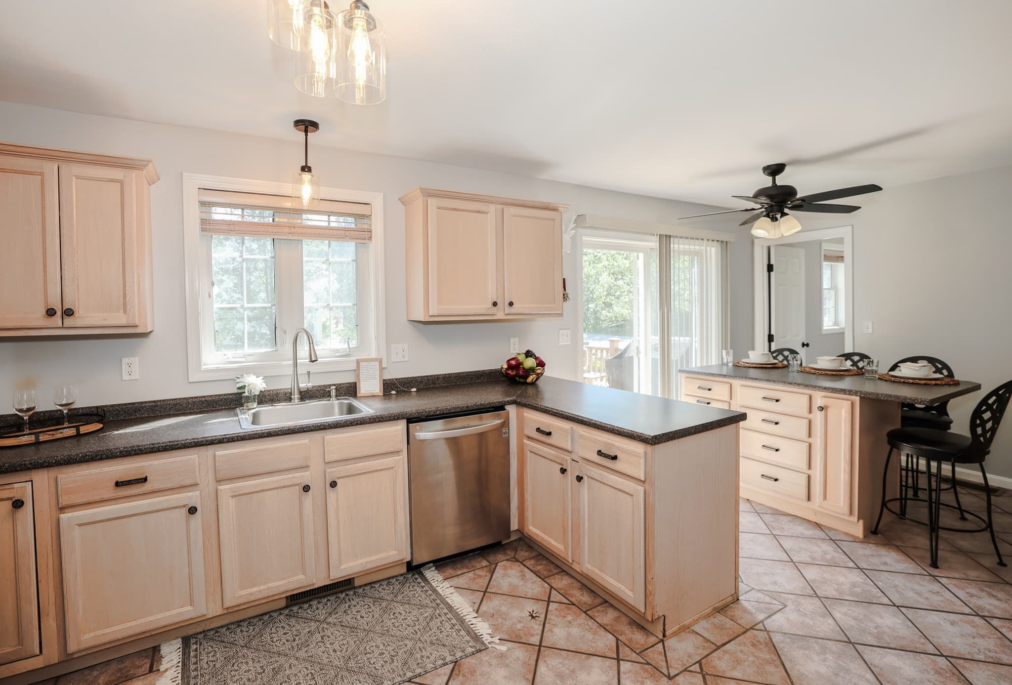 Condominium at 1 Pine Blf # 1, Derry NH 03038, Derry, photo 16 of 34