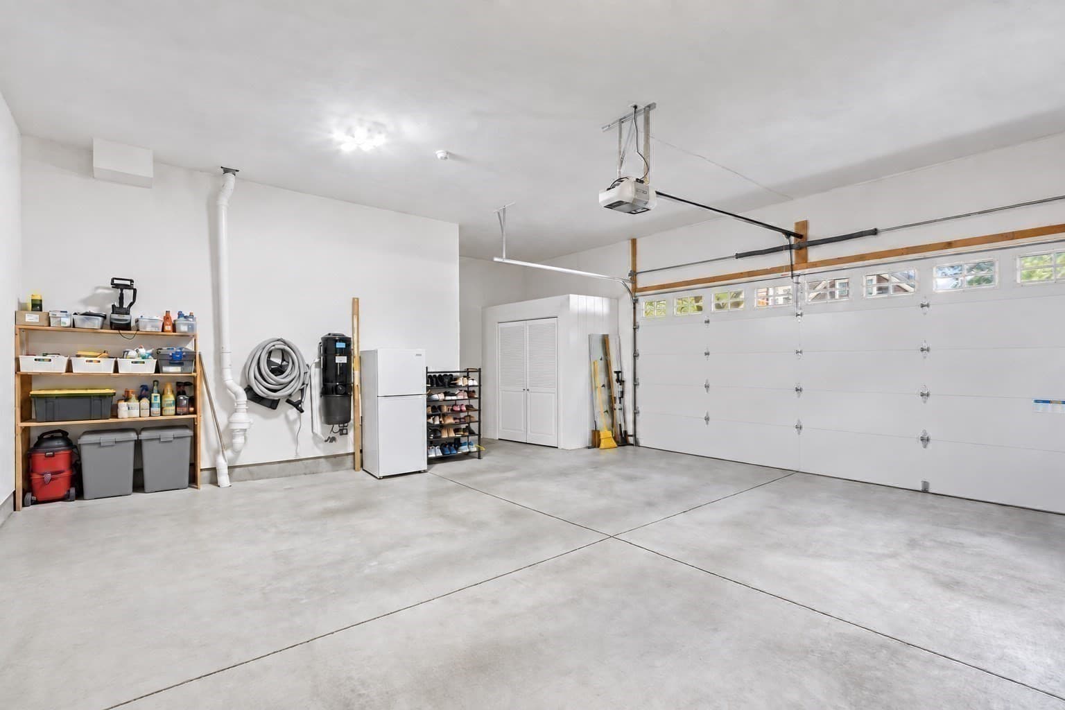 Condominium at 80 Pleasant St # 80, Medfield MA 02052, Medfield, photo 24 of 42
